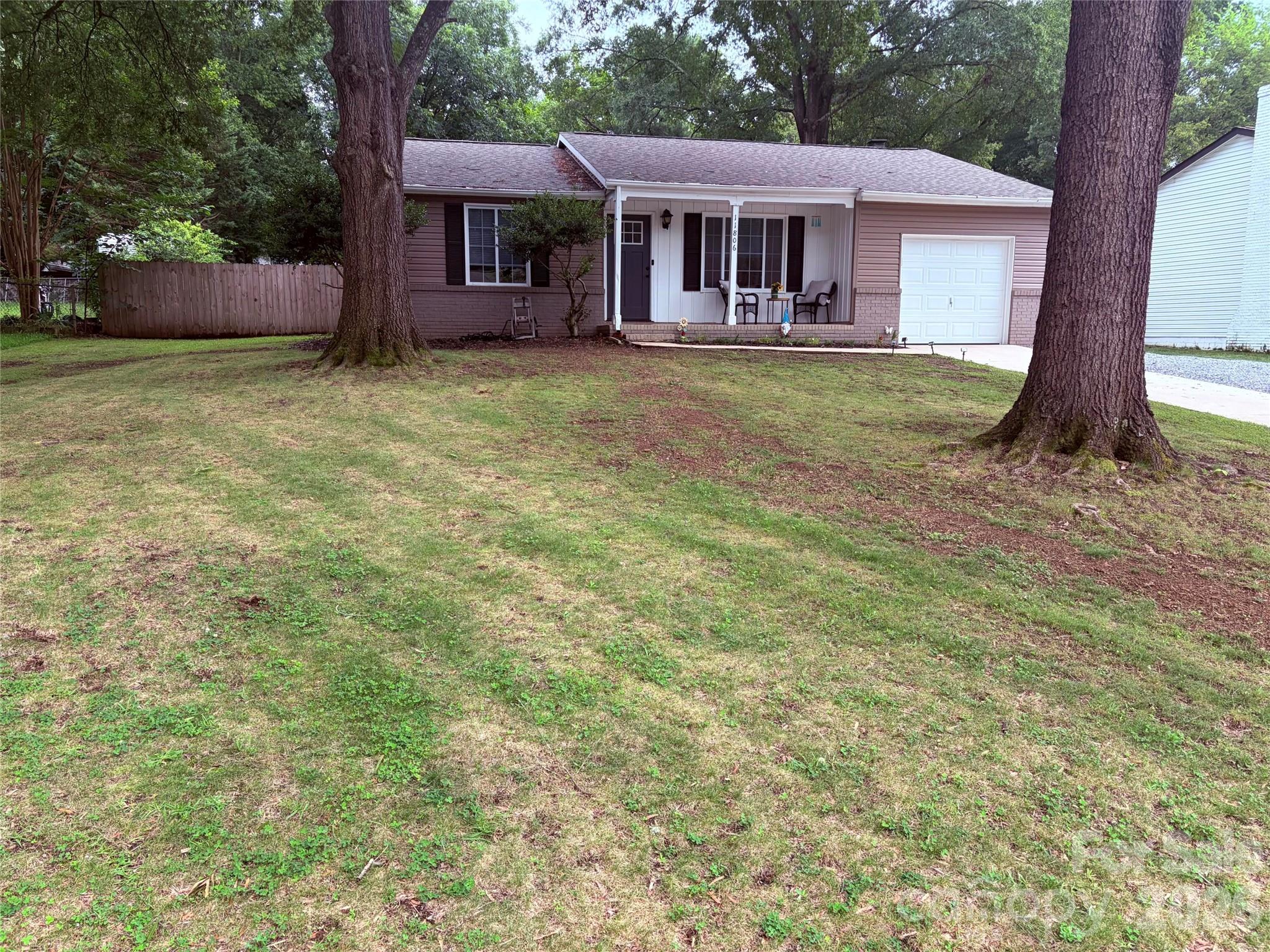 Twelve Oaks - Residential