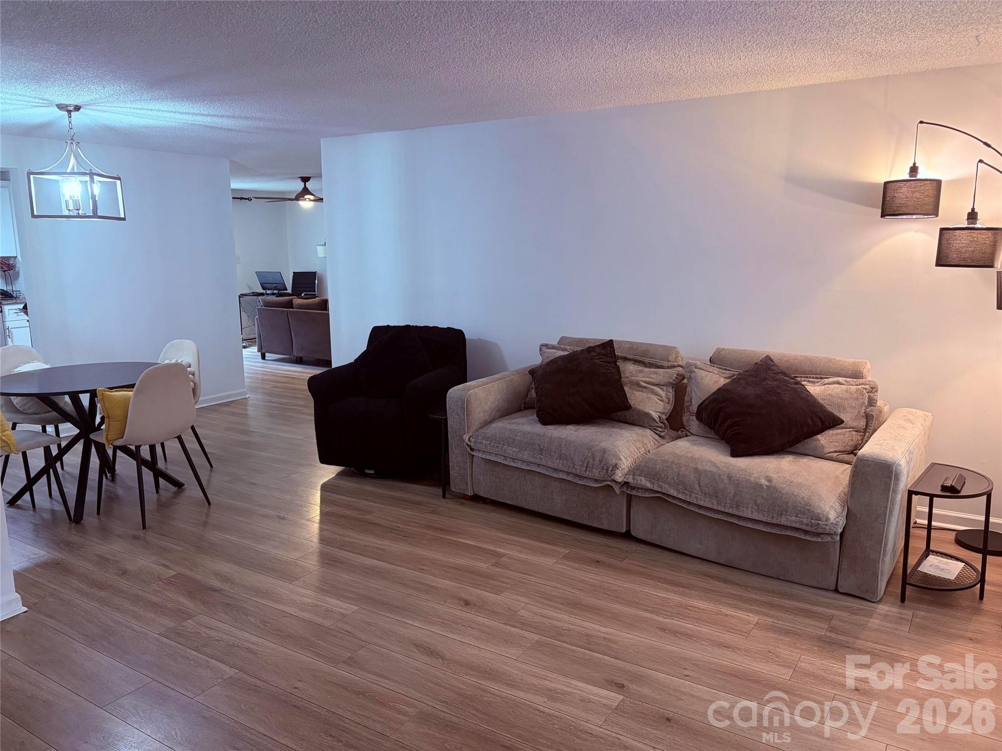 Twelve Oaks - Residential