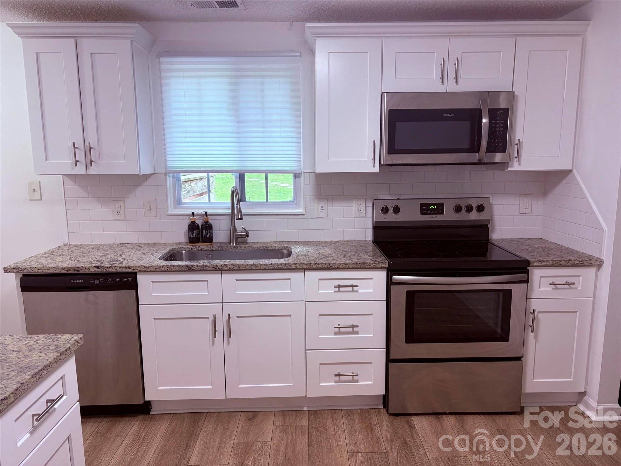 Twelve Oaks - Residential