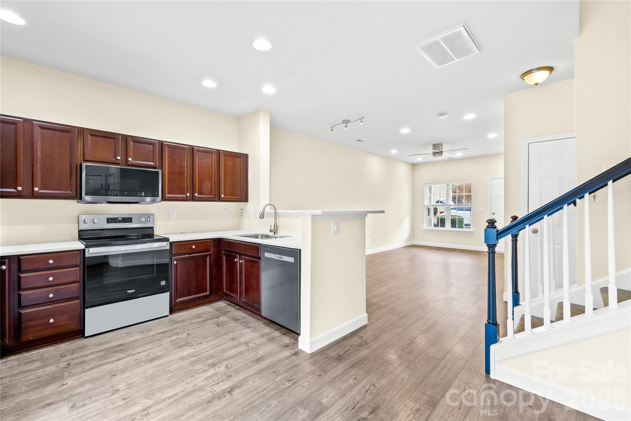 Oakbrooke - Residential