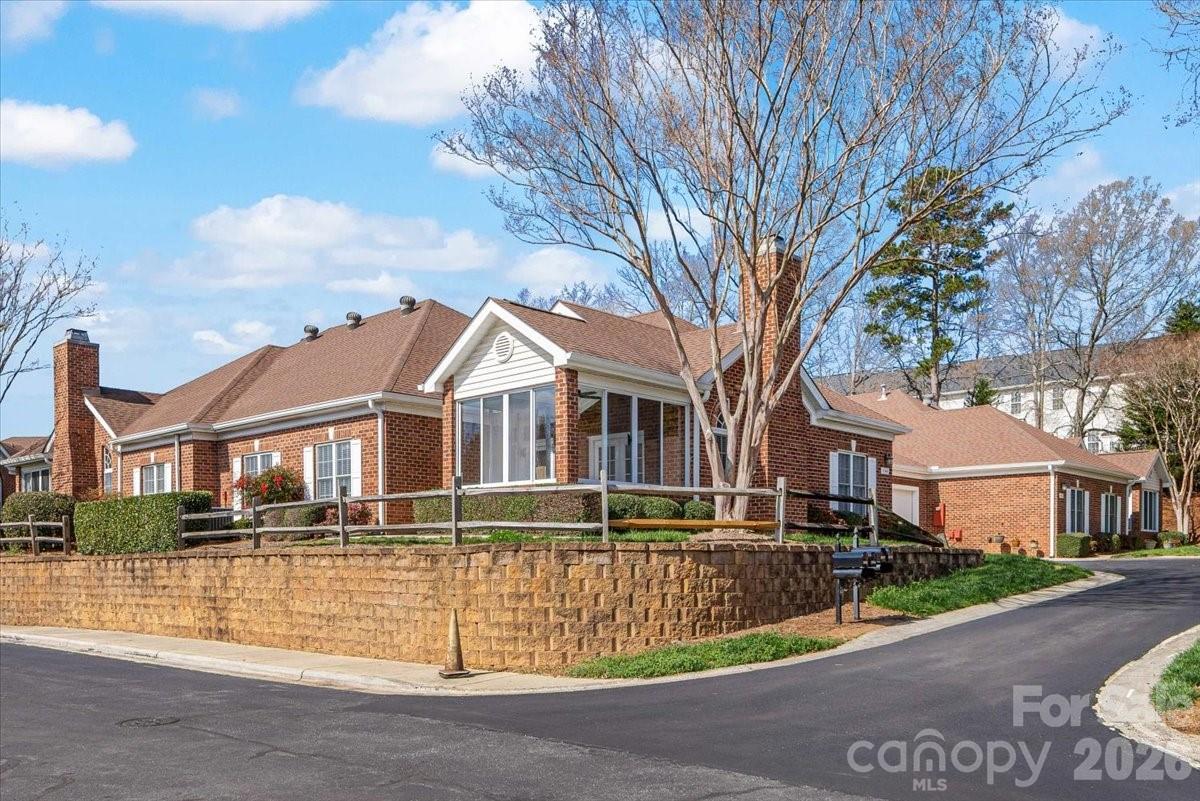 Windsor Oaks - Residential