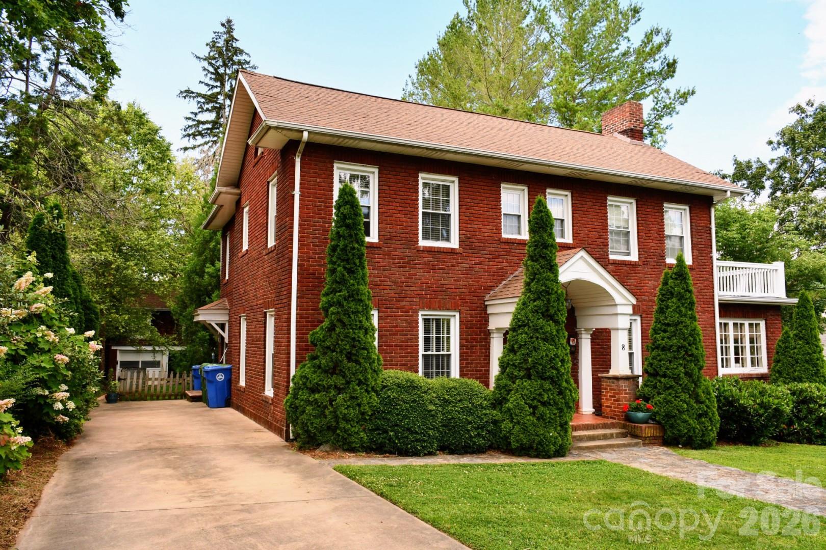 Colonial Place - Residential