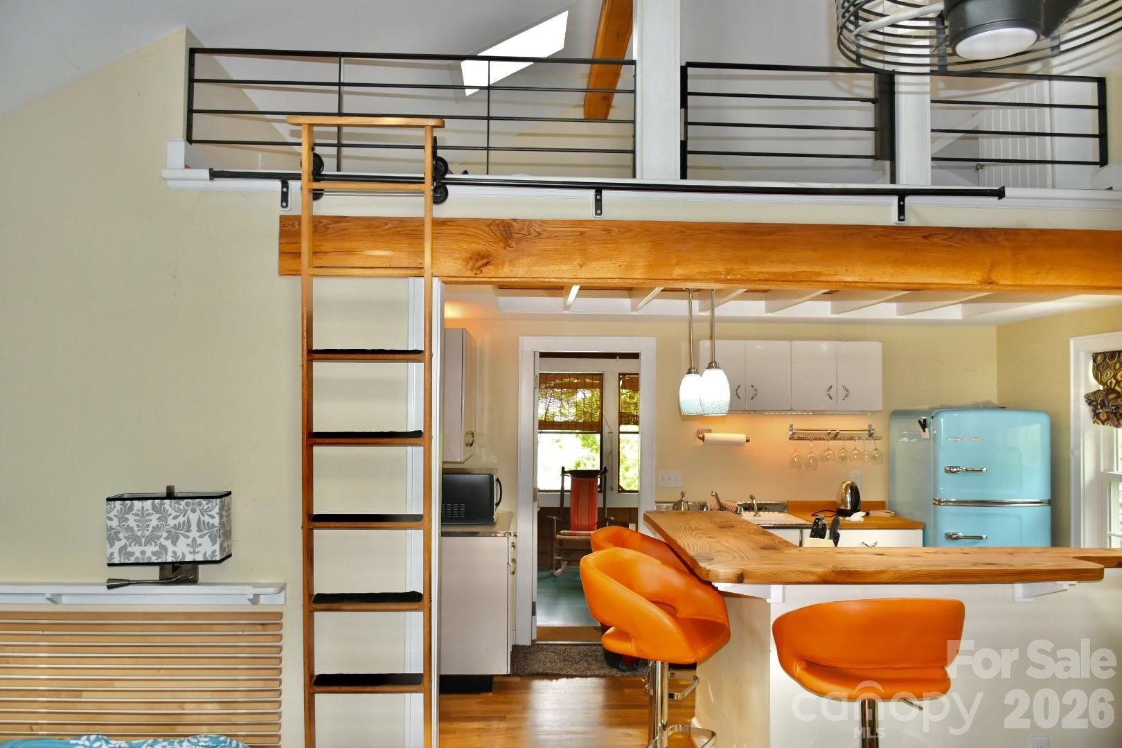 Colonial Place - Residential