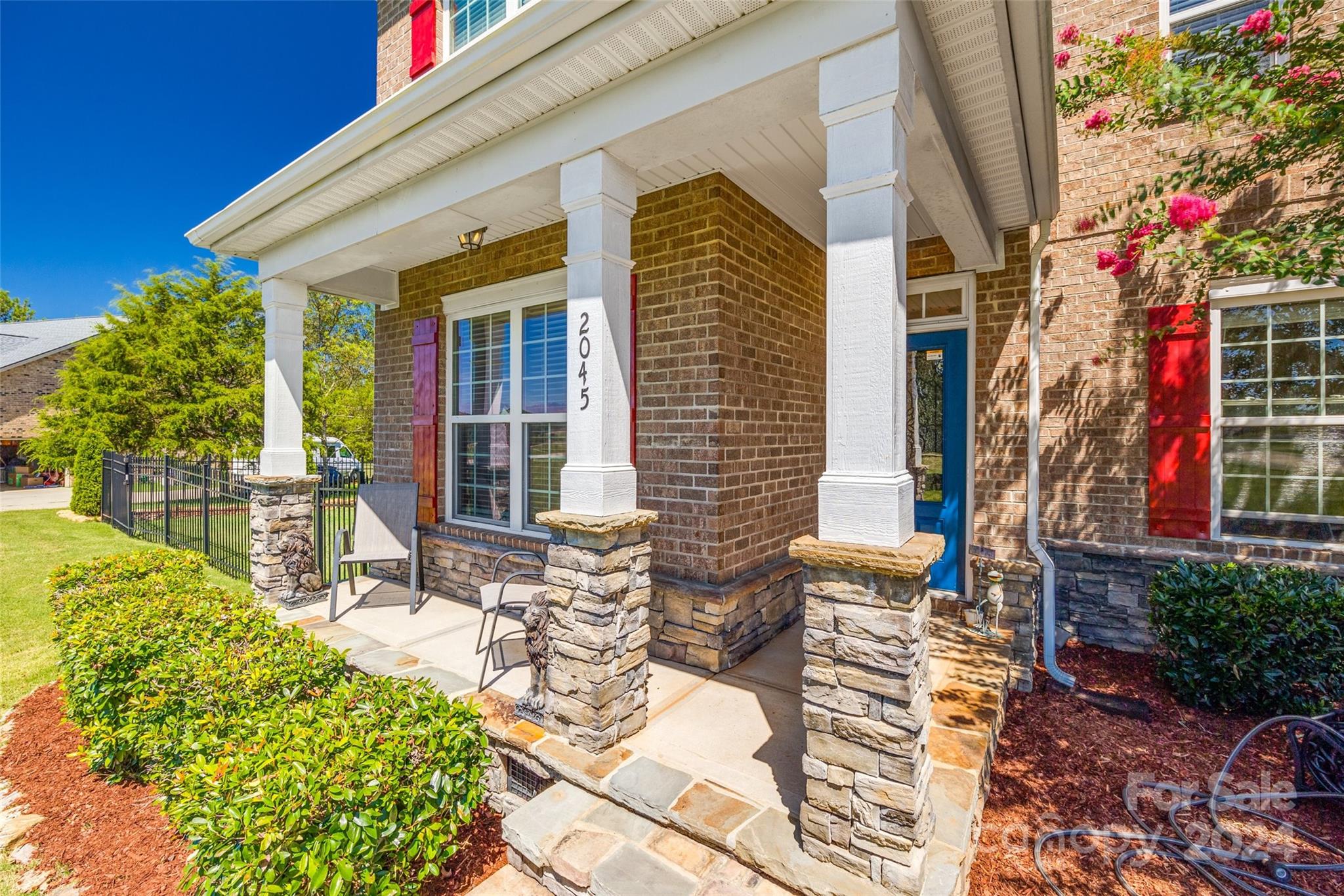 The Gates At Eastview - Residential