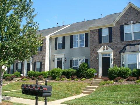 Meticulous home boasts 9' ceilings, crown moldings, chair railing, 42" maple cabinets, large kitchen, tons of storage, oak hardwoods, tile, gas log fireplace, neutral paint, updated light fixtures, deck & semi-private yard.  Open floor plan creates a spacious feel & natural light.1st floor optional room:dining room, living room, office, or play room. Great Community: pool, playground, green space, planned activities, side walks, plenty of guest parking & convenient location. Must See! LA owner