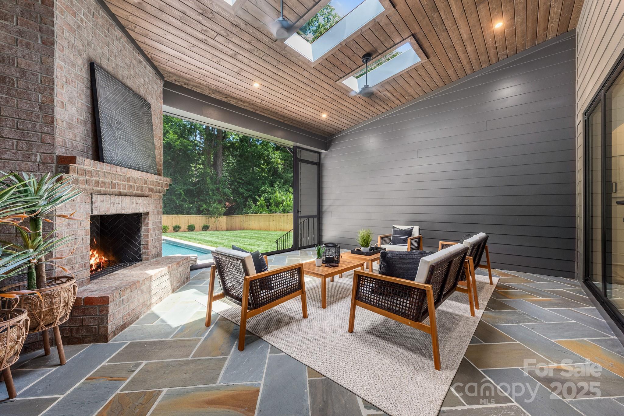 Lansdowne - Residential