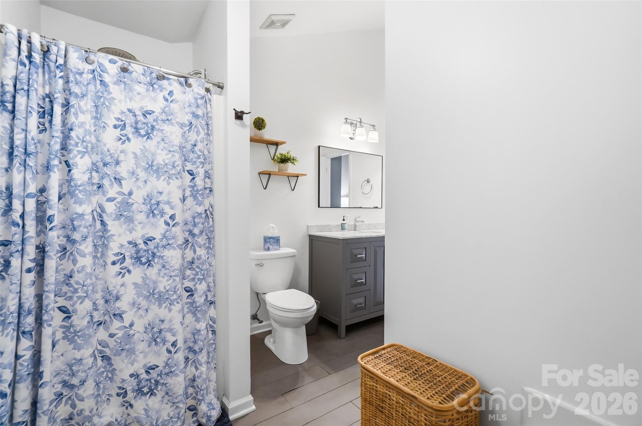Davis Lake - Residential