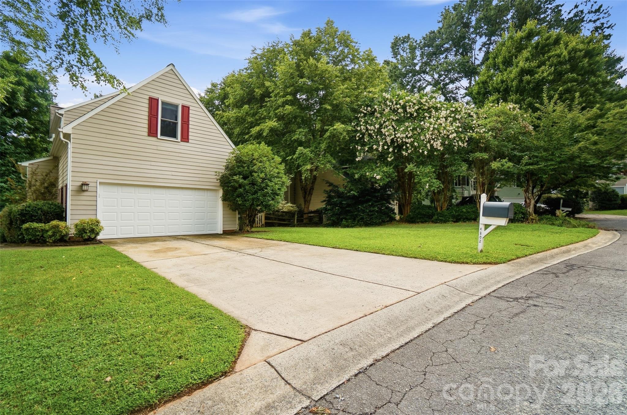 Davis Lake - Residential