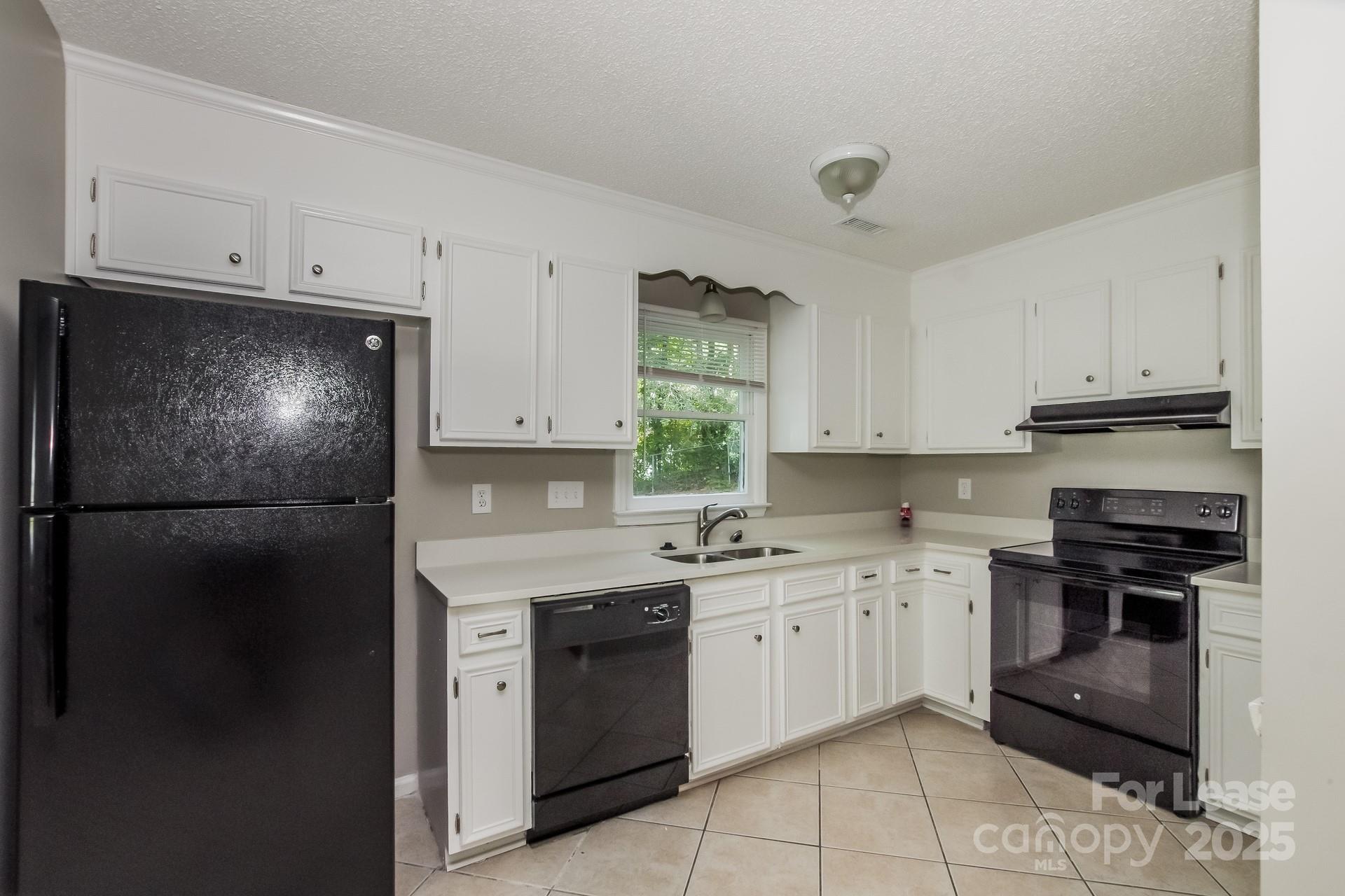 Forest Pawtuckett - Residential Lease