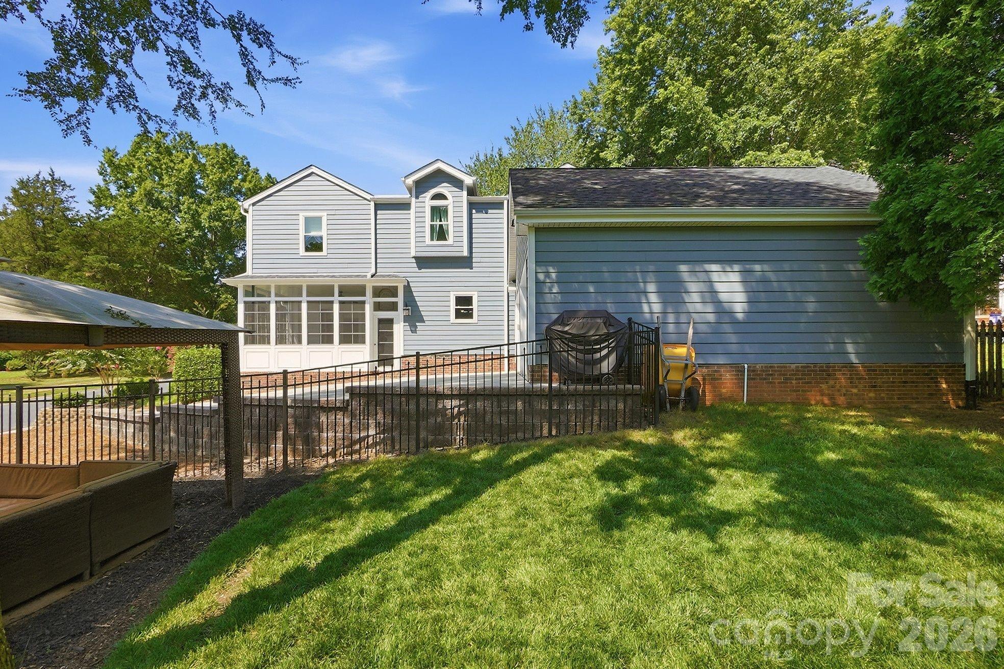 Cameron Wood - Residential