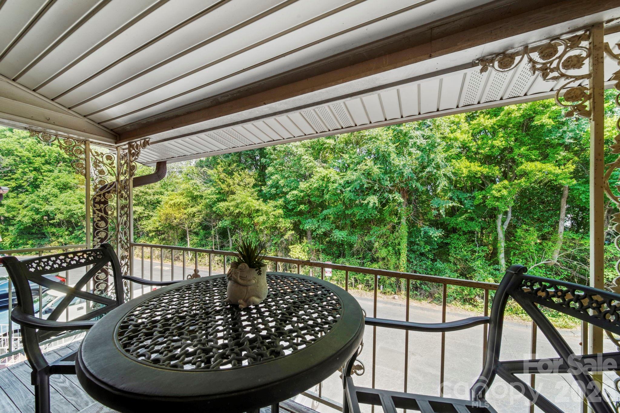 Carriage House - Residential