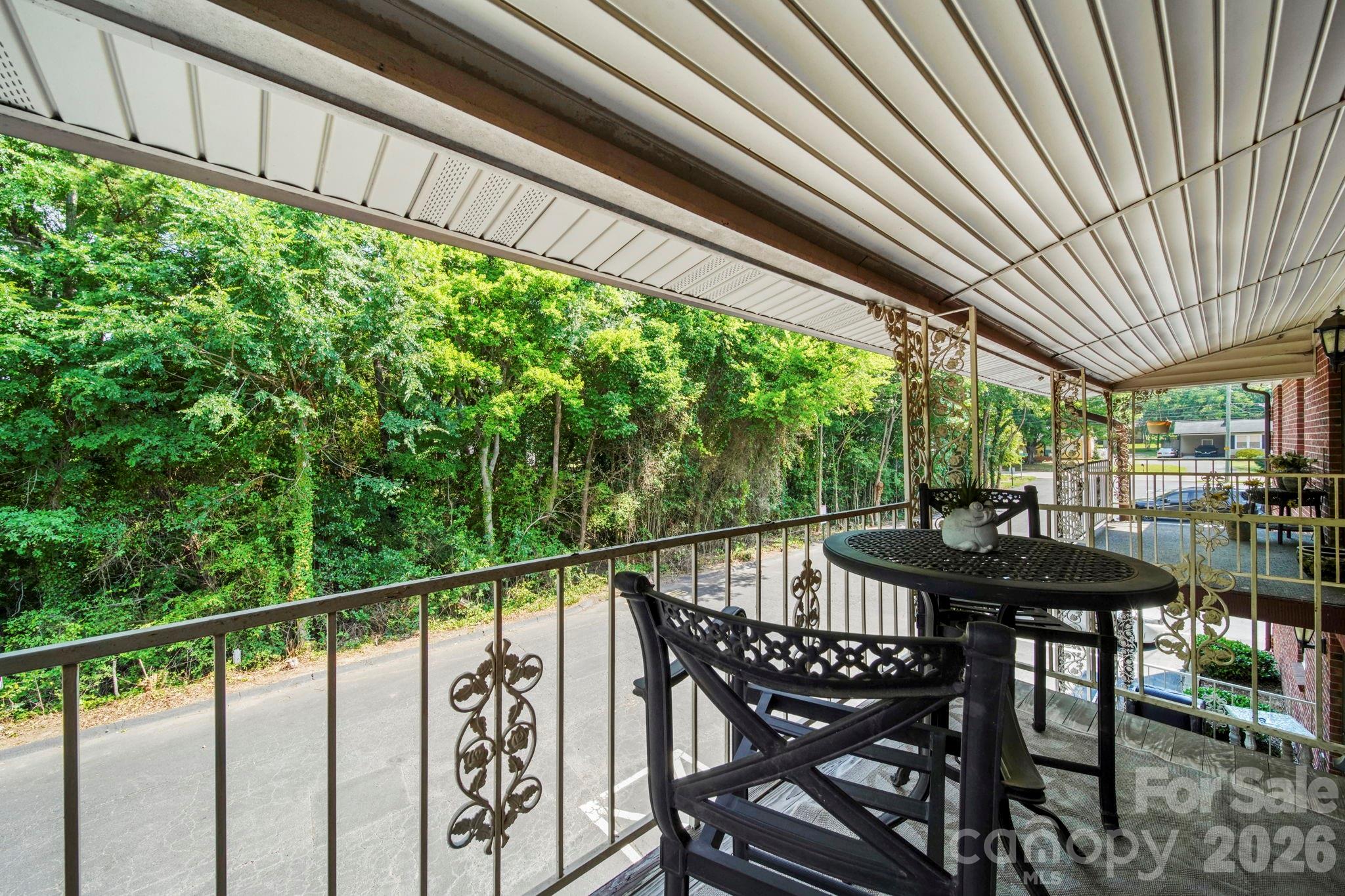 Carriage House - Residential