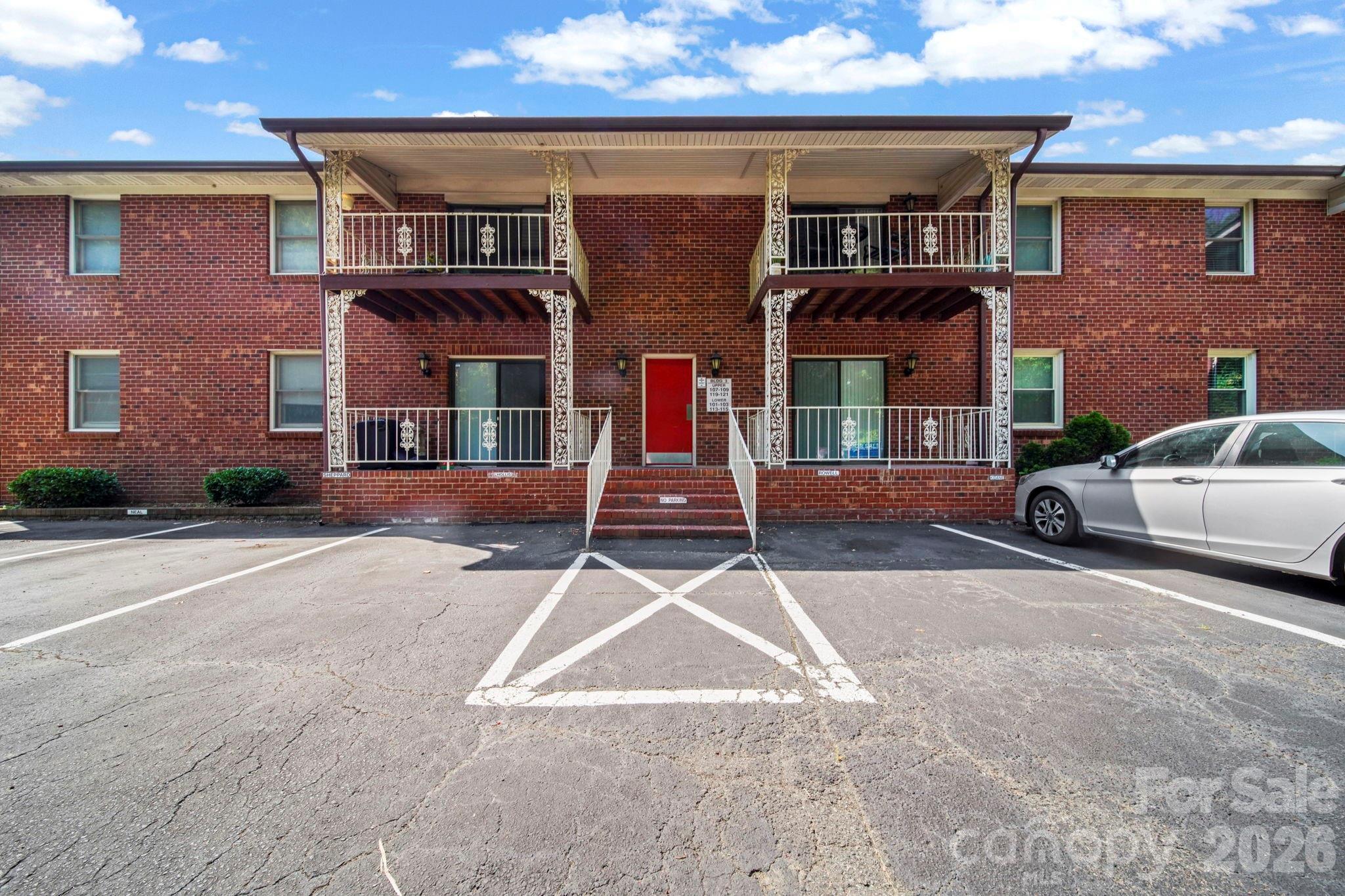 Carriage House - Residential