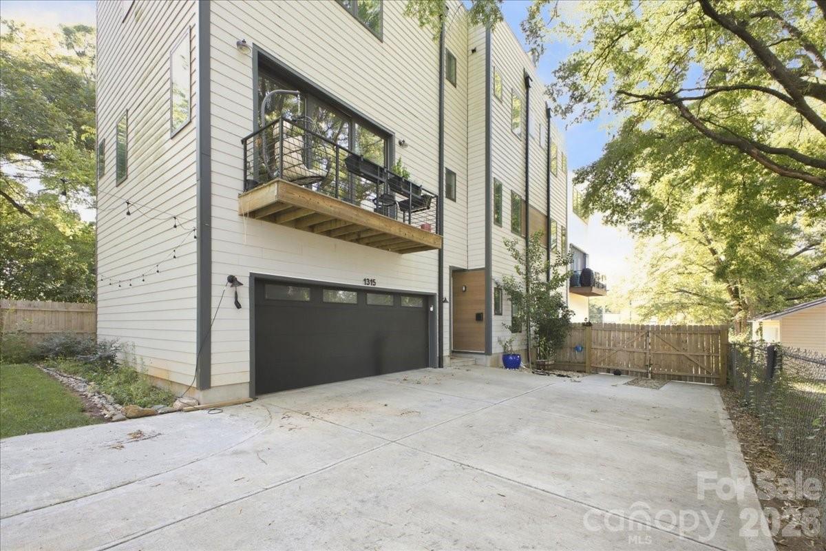 City View Terrace - Residential