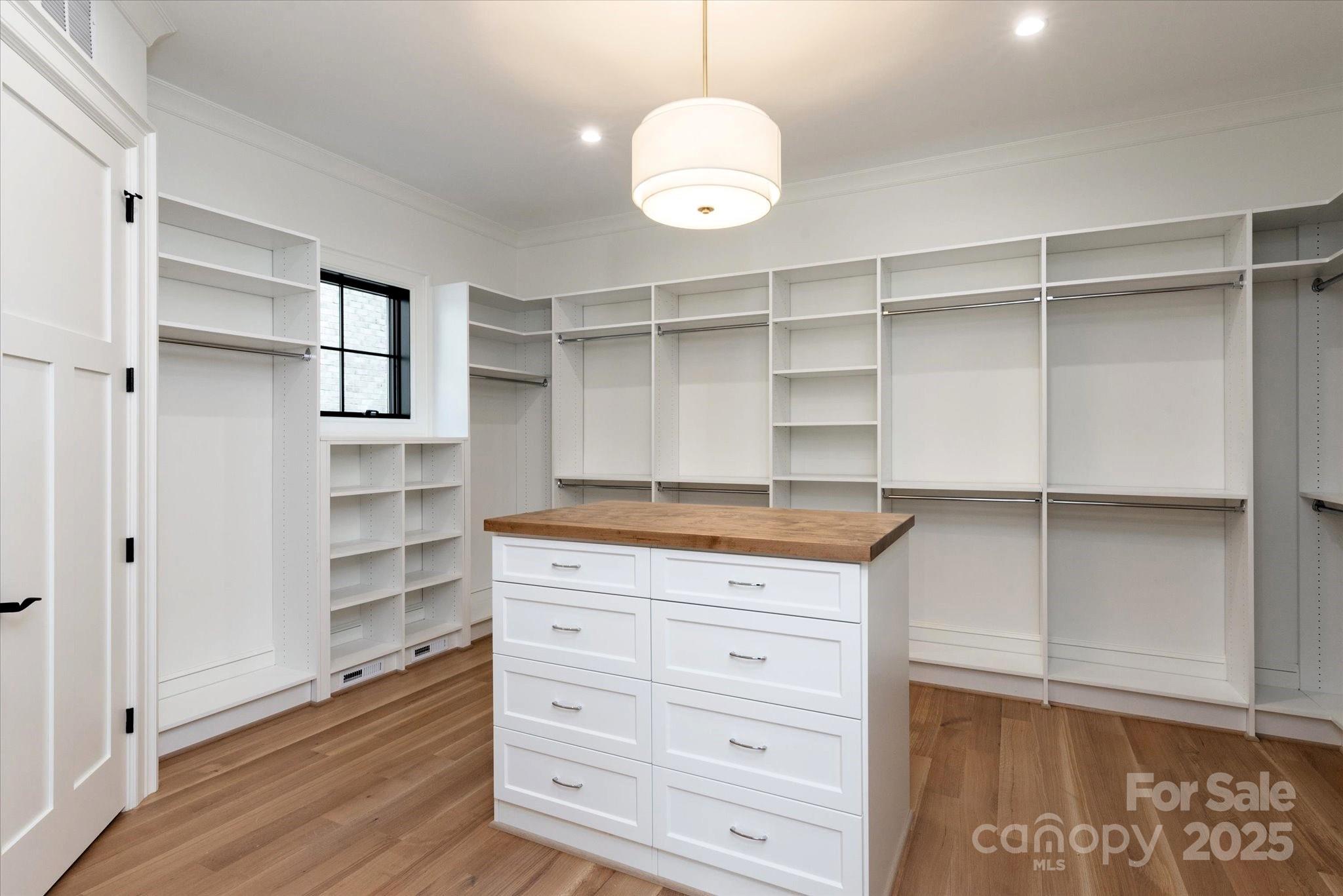 Barclay Downs - Residential