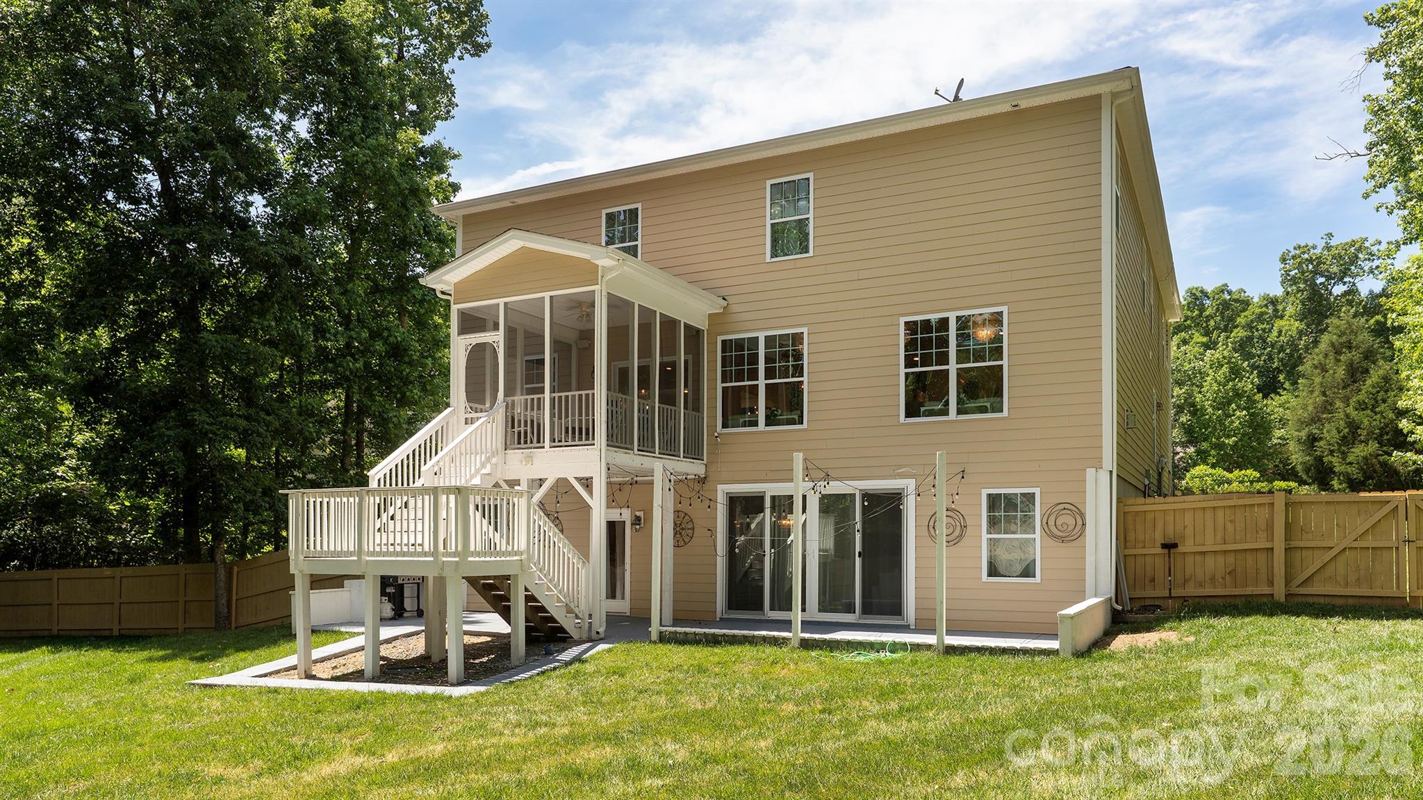 Red Oak Estates - Residential