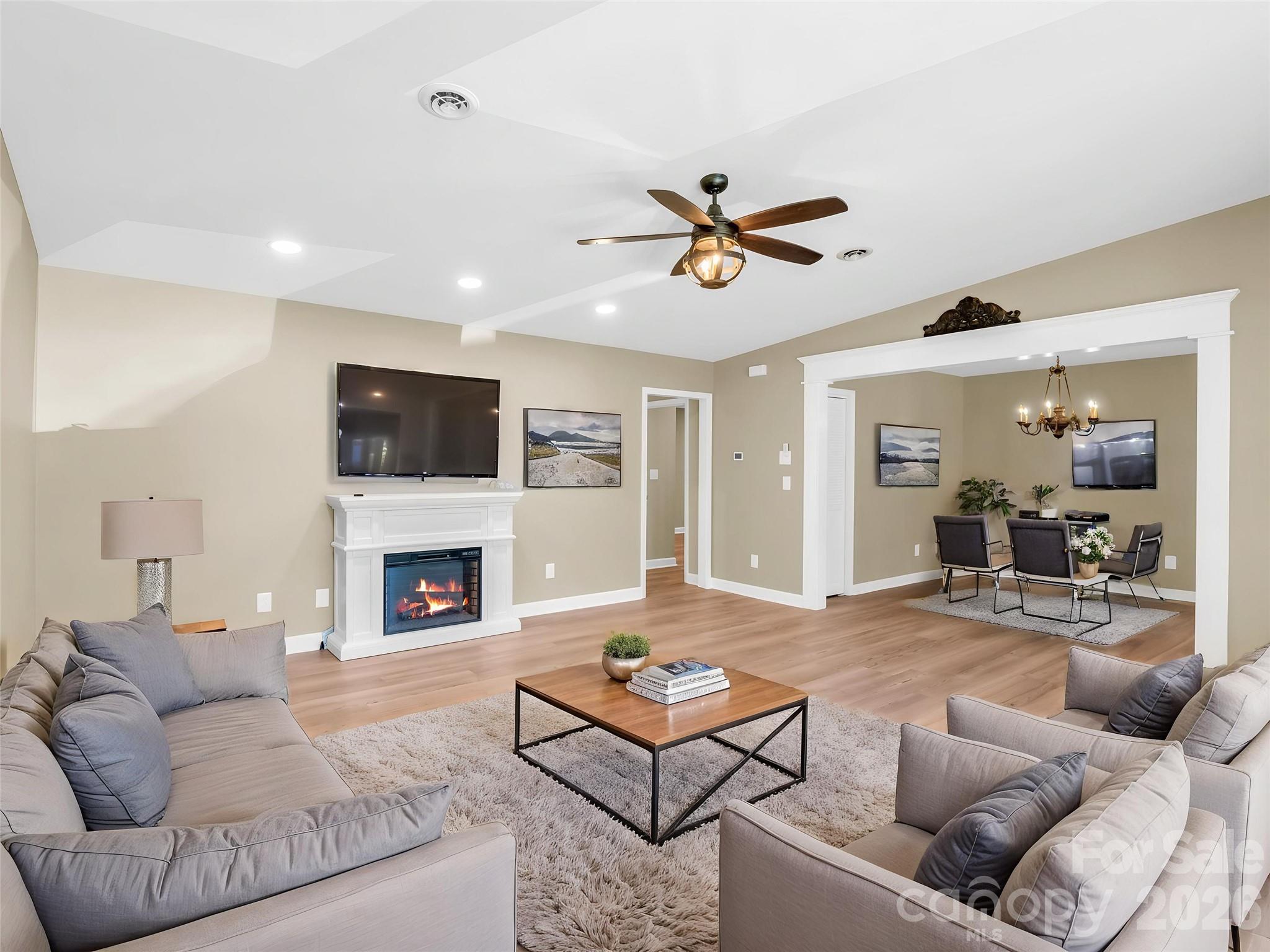 One Tryon Place - Residential
