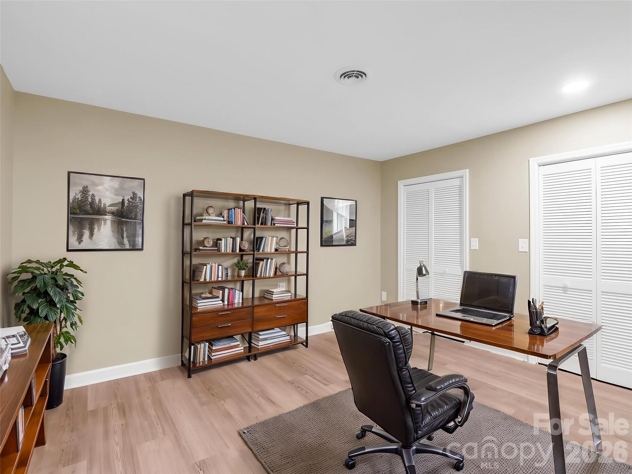 One Tryon Place - Residential