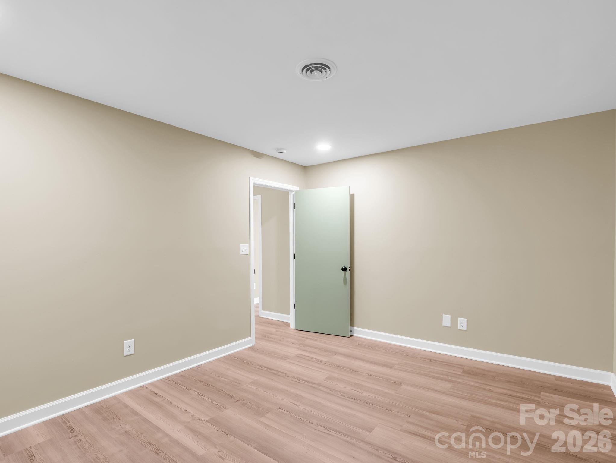One Tryon Place - Residential
