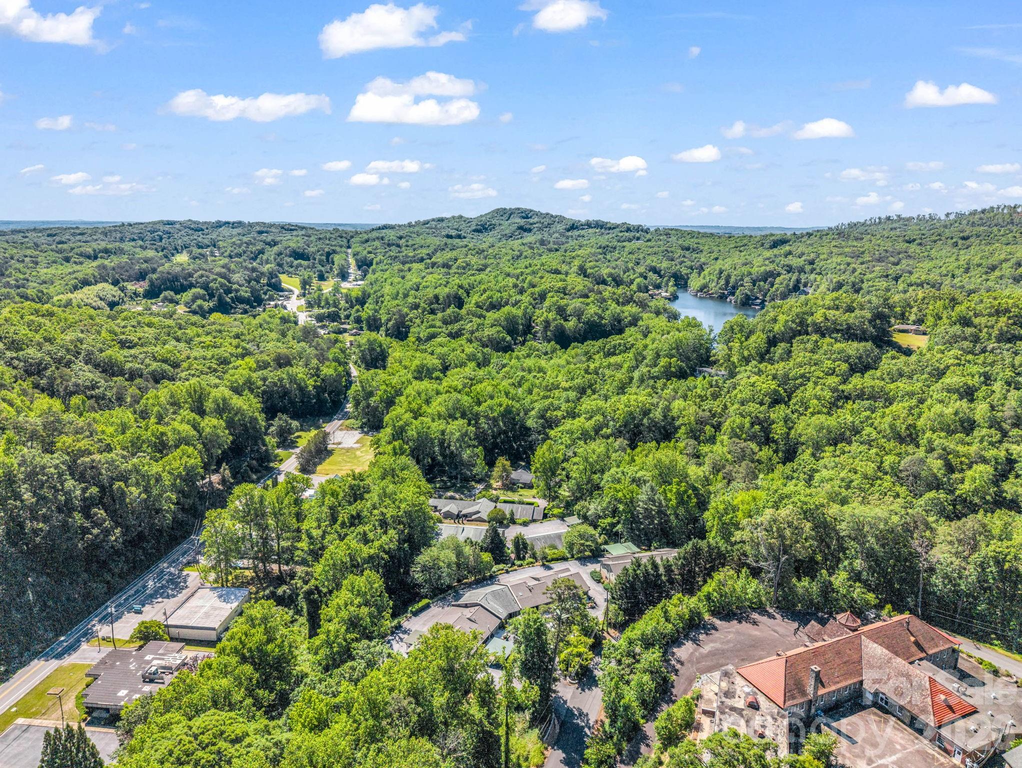 One Tryon Place - Residential