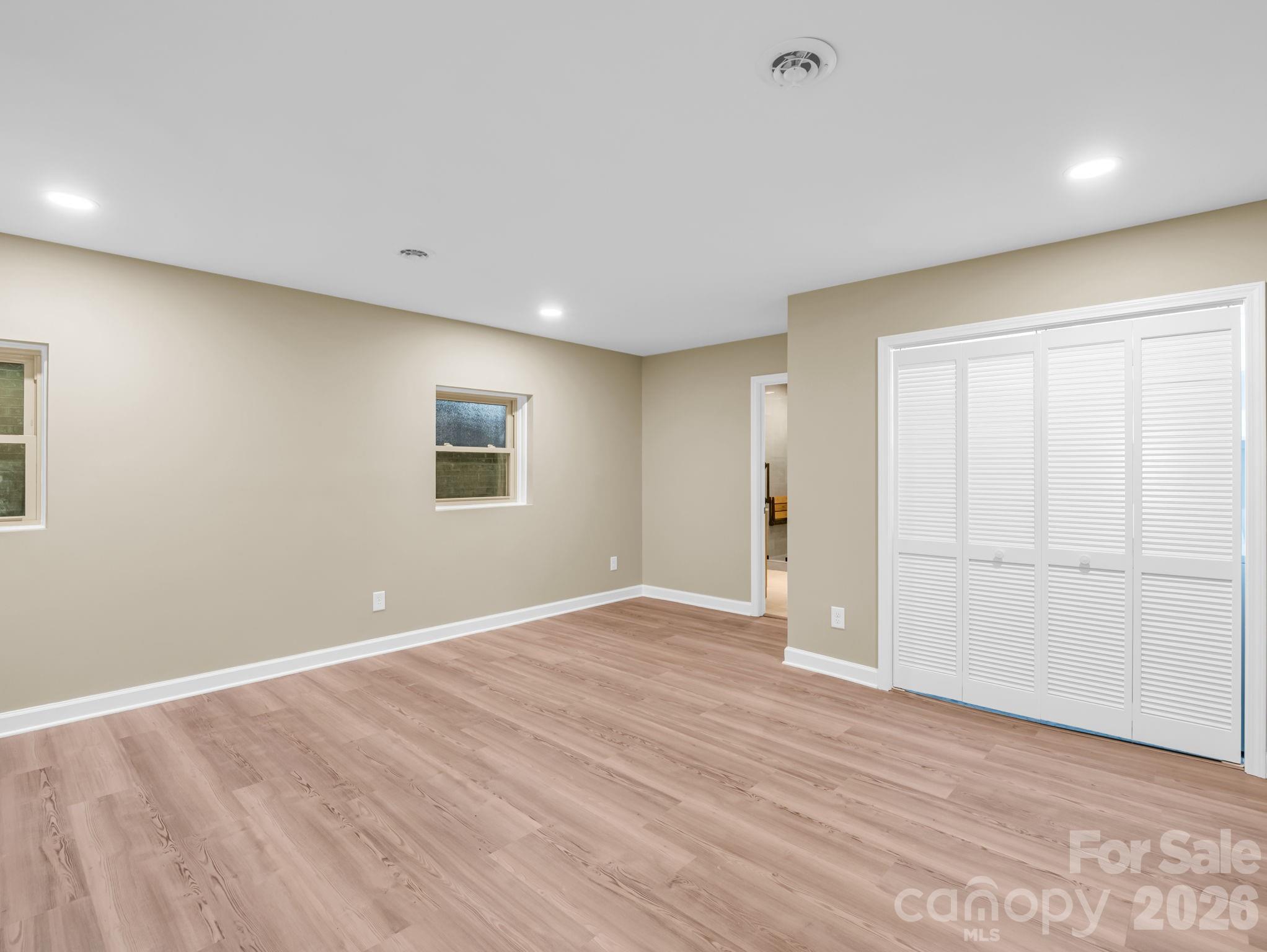 One Tryon Place - Residential