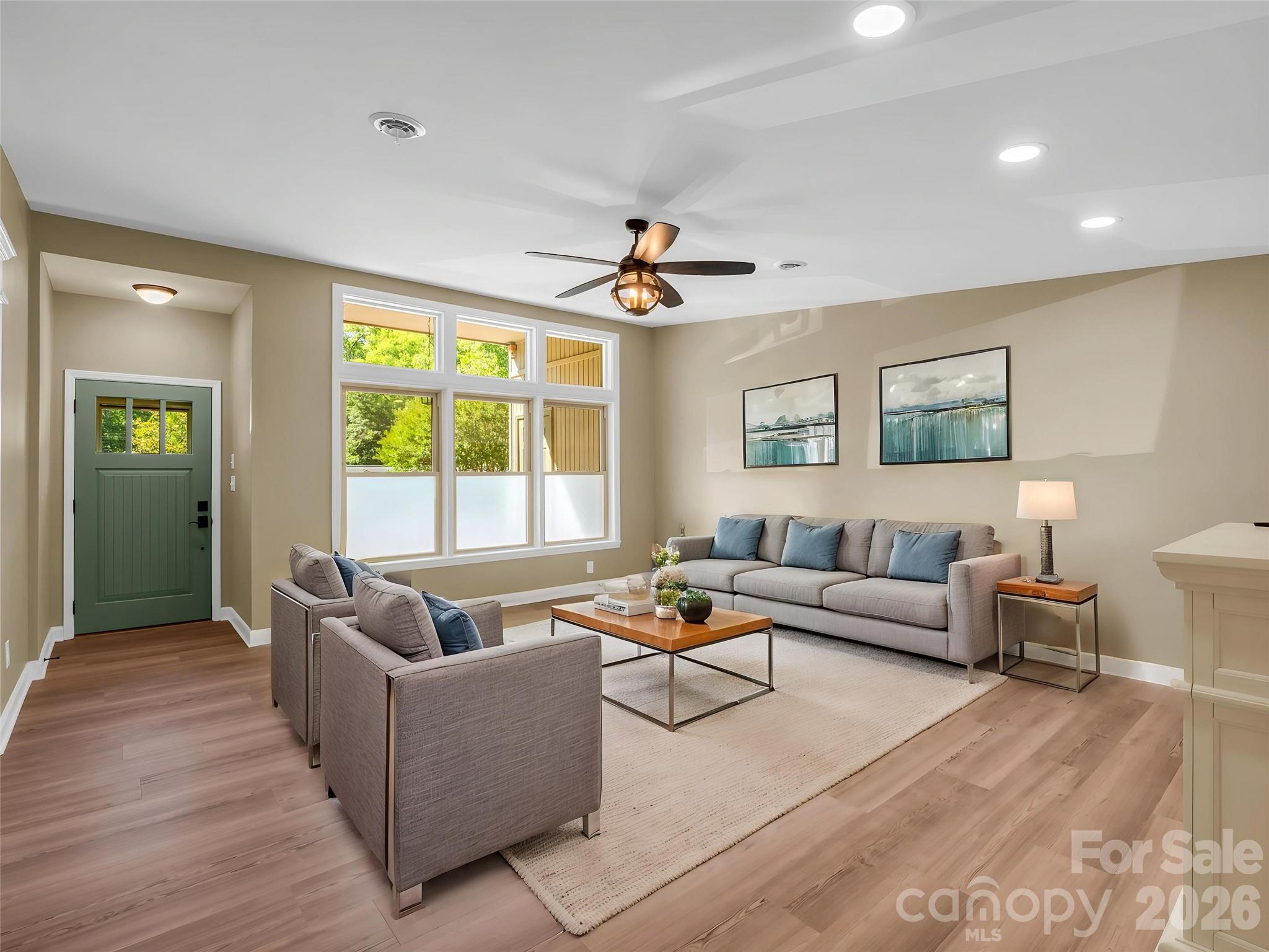 One Tryon Place - Residential