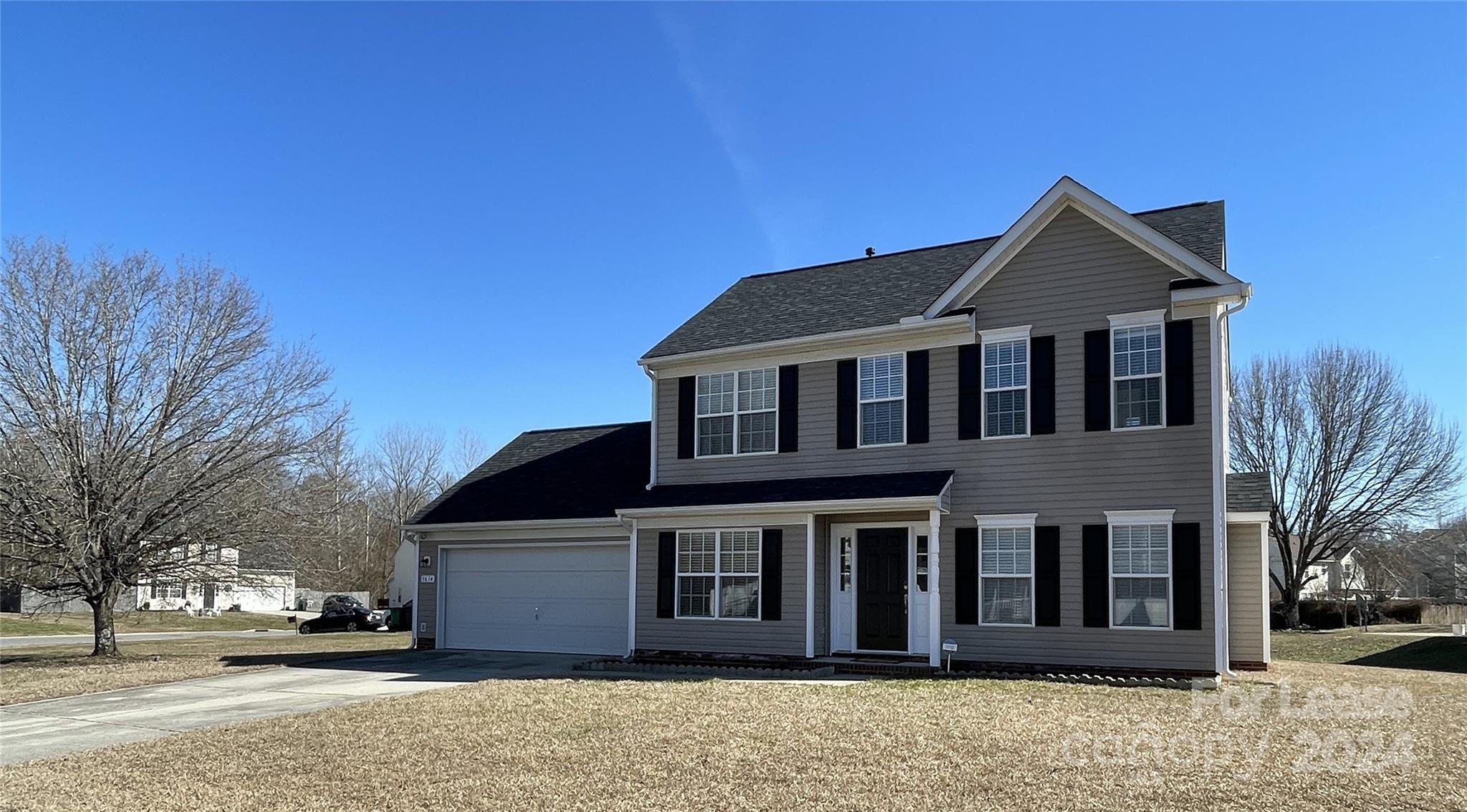 WOW FACTOR!!! JUST REMODELED LIKE NEW. LOCATED ON OVER 1/4 ACRE LEVEL NEIGHBORHOOD CIRCLE DRIVE NEAR UNIVERSITY AND I-485 ACCESS! BRAND NEW LVP FLOORING UPSTAIRS AND MAIN FLOOR. NO CARPET! FRESHLY PAINTED WHITE KITCHEN CABINETS WITH NEW HARDWARE, GAS STOVE, OVERSIZED SIDE BY SIDE STAINLESS STEELE REFRIGERATOR. TWO PANTRY'S AND LARGE BREAKFAST AREA. BRAND NEW TOP LOAD WASHER & DRYER OFF KITCHEN IN SPACIOUS 3RD CLOSET/PANTRY. EXTRA LARGE FINISHED GARAGE 460 FT. WITH NEW GARAGE DOOR OPENER. YOU WILL LOVE THE VAULTED MASTER SUITE WITH DBL VANITY, SEPARATE GARDEN TUB & SHOWER PLUS A FANTASTIC WALK-IN CLOSET WITH NATURAL LIGHT FROM THE WINDOW. ENJOY ONE OF THE LARGEST LOTS IN THE NEIGHBORHOOD. PLAY SOCCER, LACROSSE, VOLLEYBALL, FOOTBALL OR JUST UNWIND AND ENJOY! FULLY FRESHLY PAINTED AND READY TO MOVE-IN!