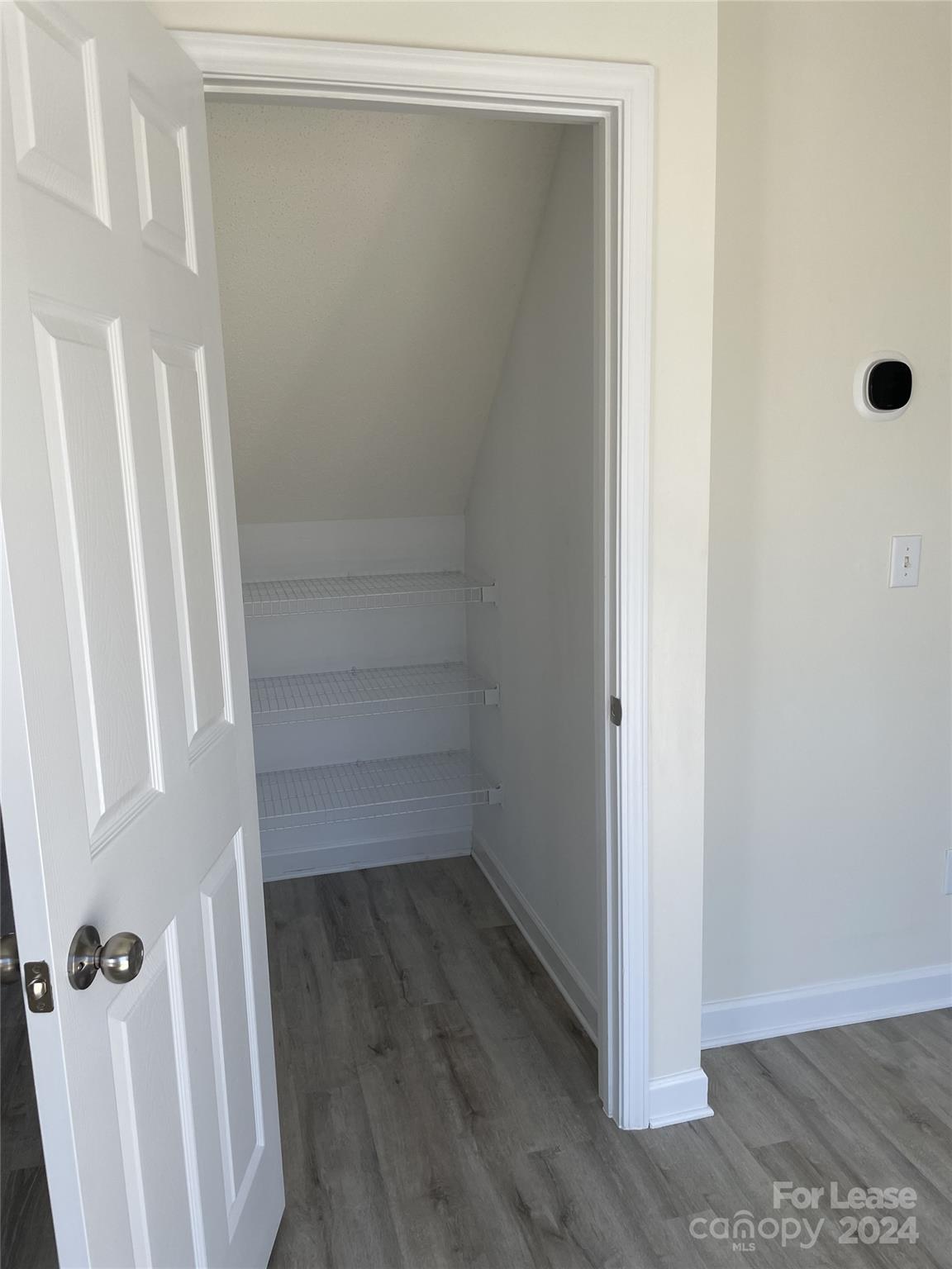 Hunting Creek - Residential Lease