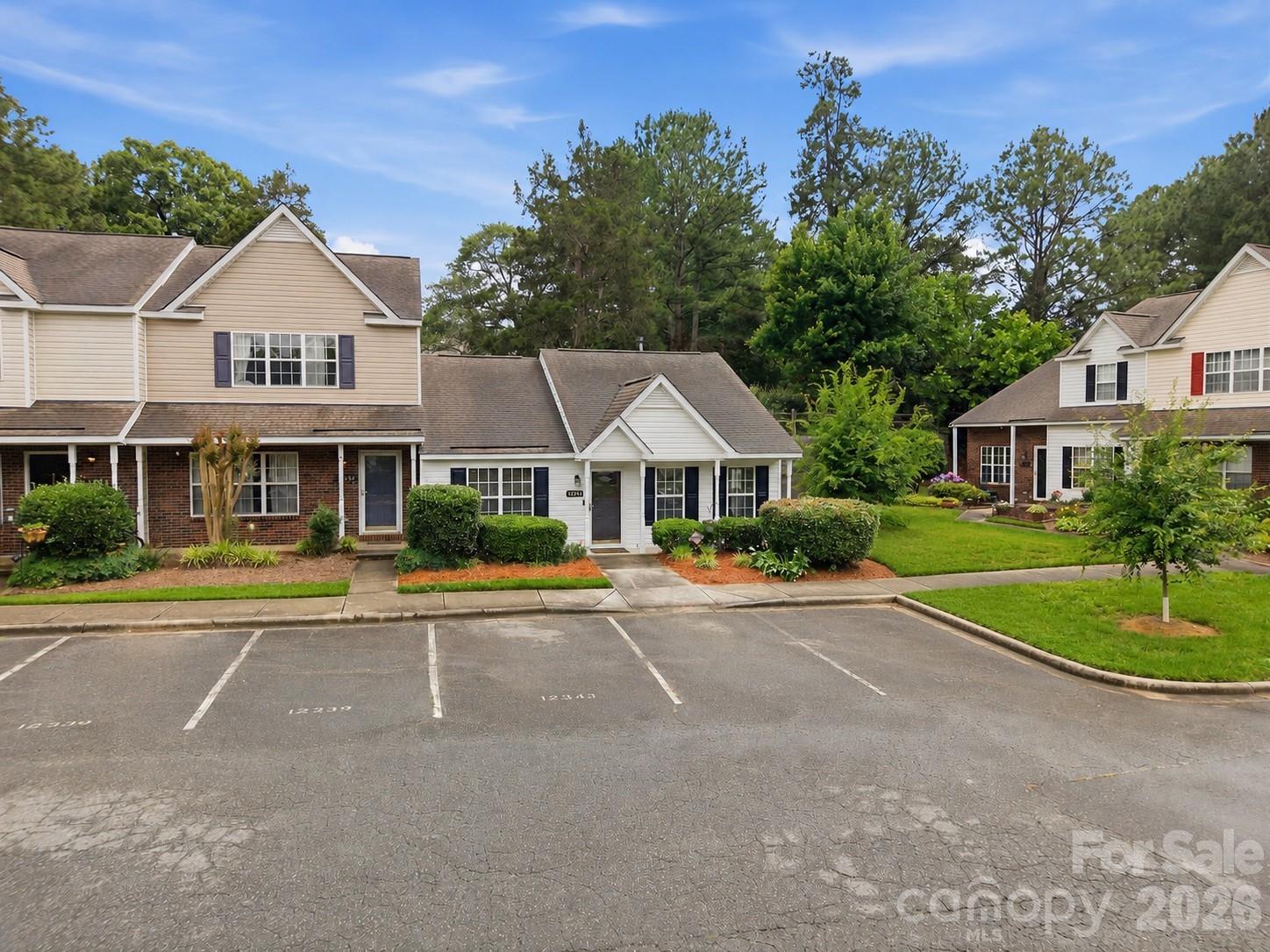 Maplecrest - Residential