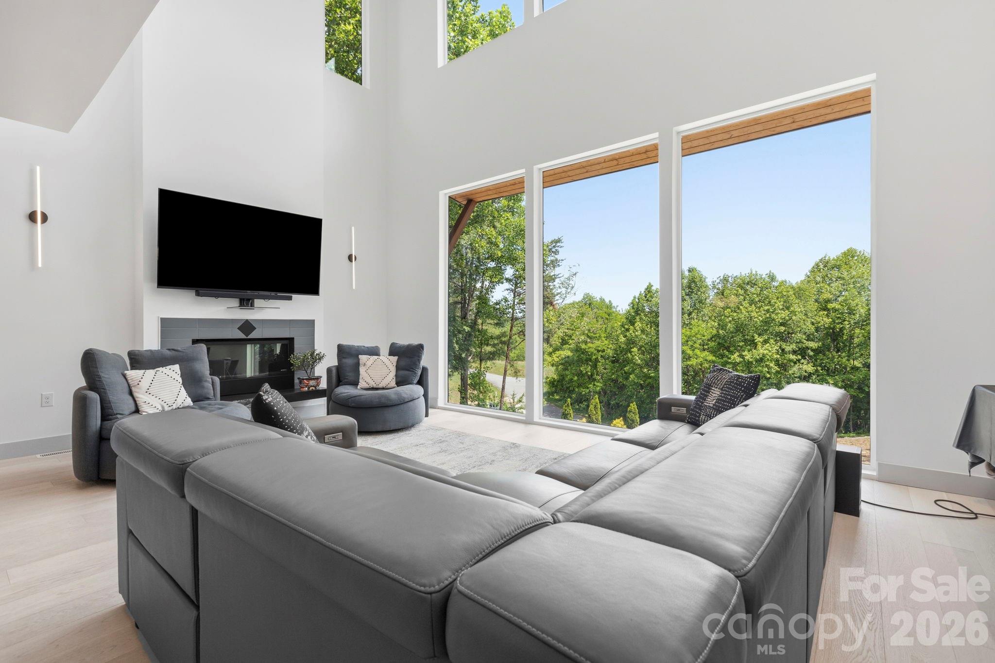 Boyleston Ridge - Residential