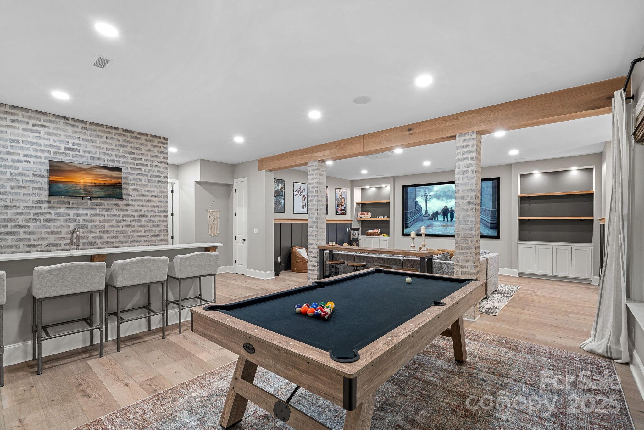 Barber Rock - Residential