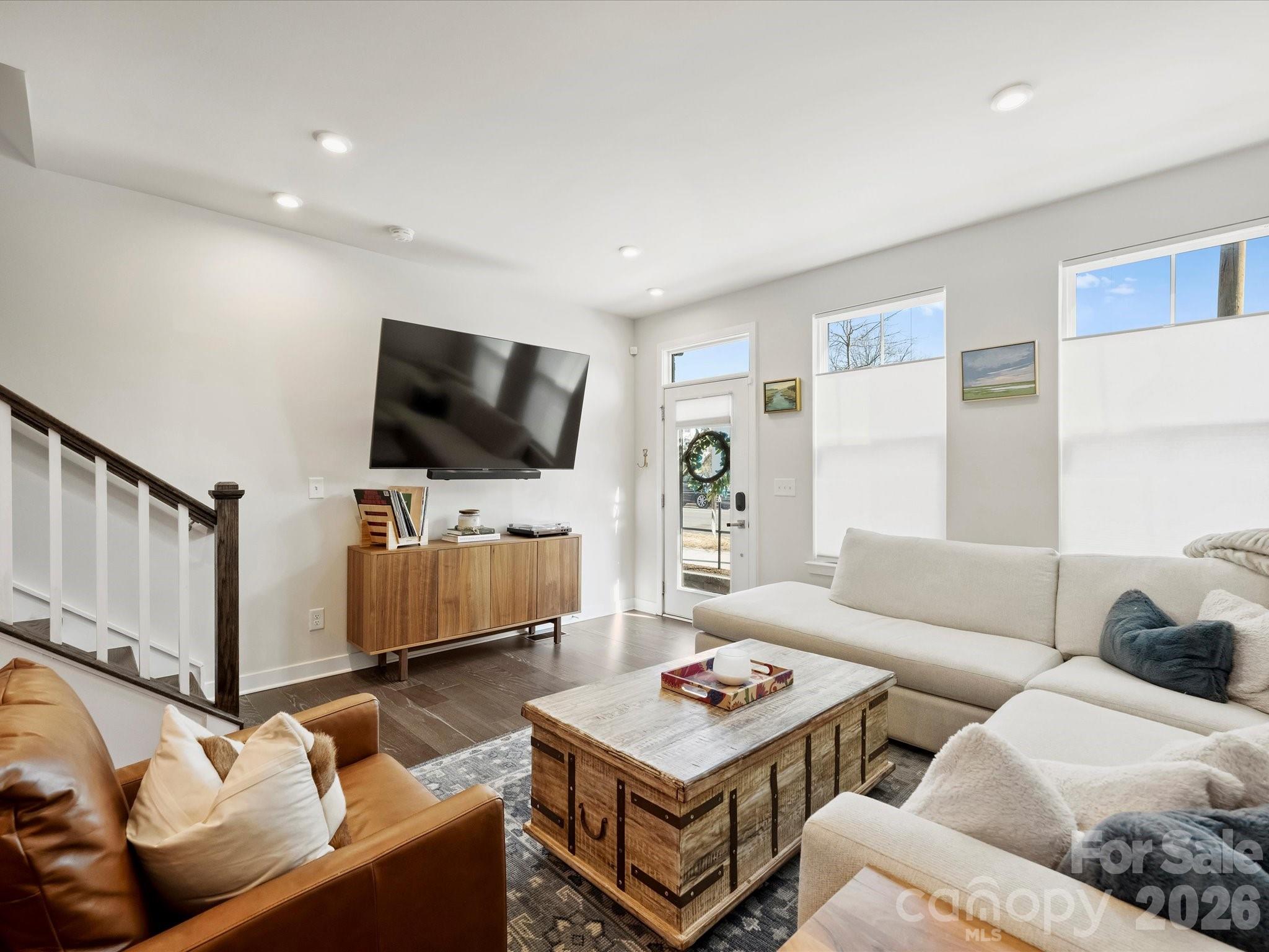 Southrail Station - Residential