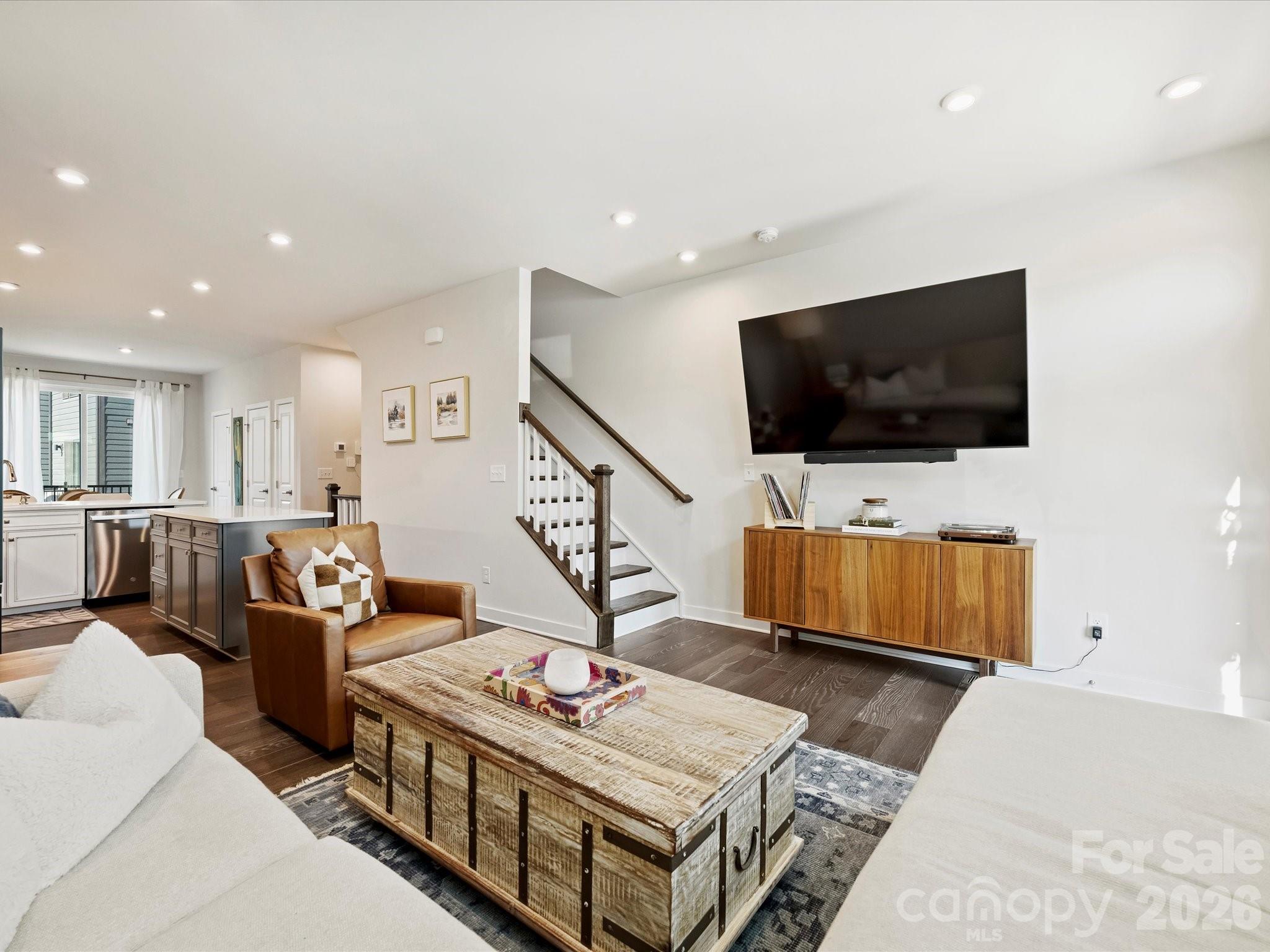 Southrail Station - Residential