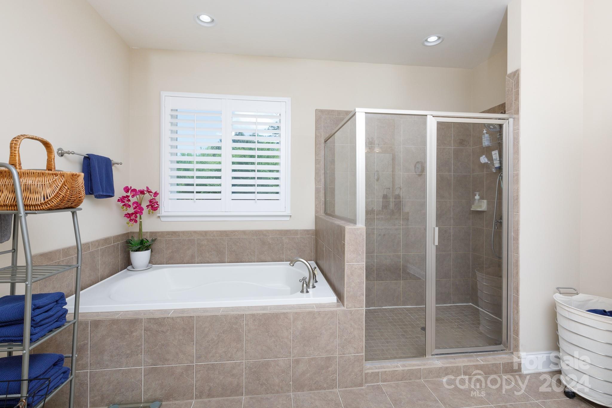 Holland Springs - Residential