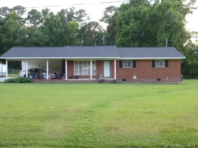 Lovely ranch style home that has been renovated with laminate hardwood floors, ceramic tile ,tile/granite countertops. That is only a few of the updates we’ll you’ll find in this home. Open spacious living room, kitchen/dining combo with breakfast bar. Three bedrooms and two full baths. Attached carport and storage. Fenced in back yard.