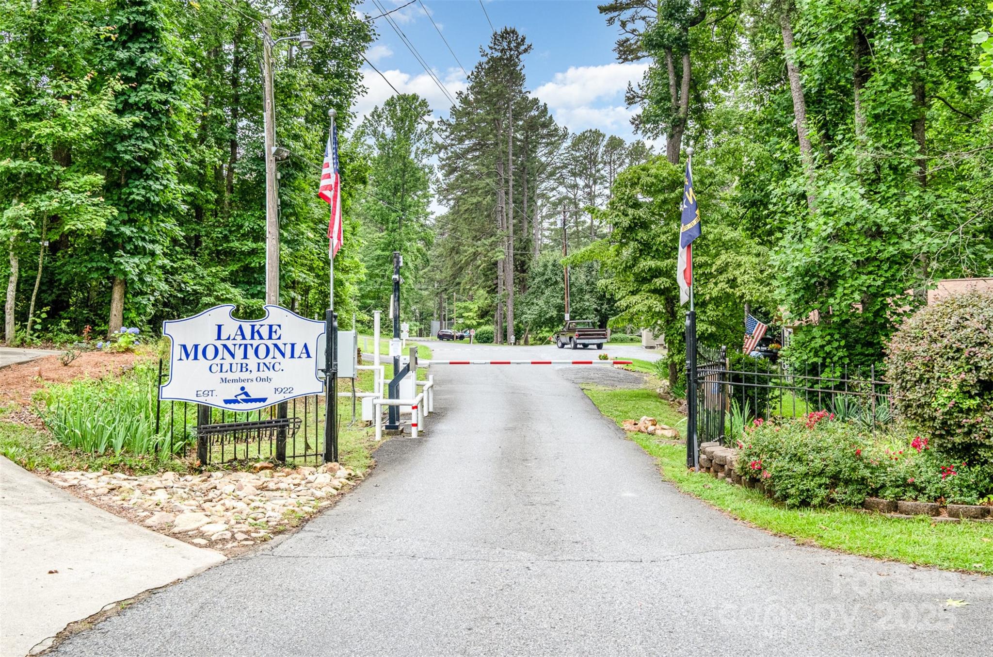 Lake Montonia - Residential