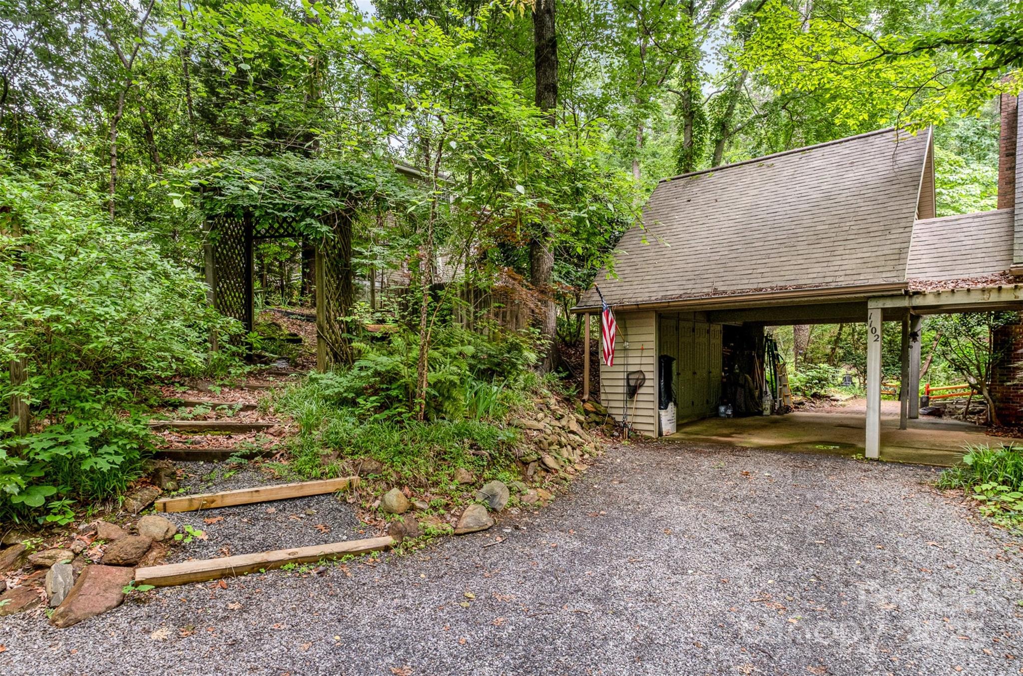 Lake Montonia - Residential