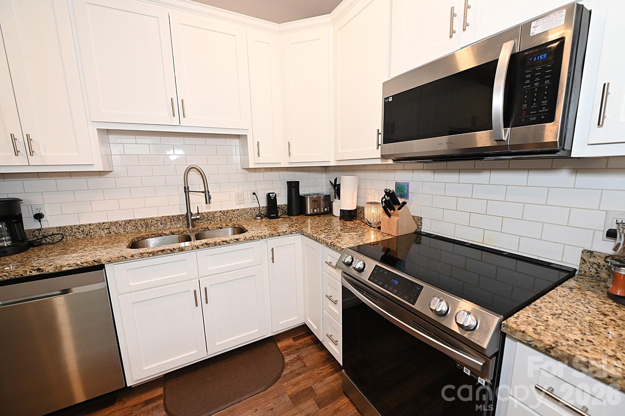 Duke Street Cottages - Residential