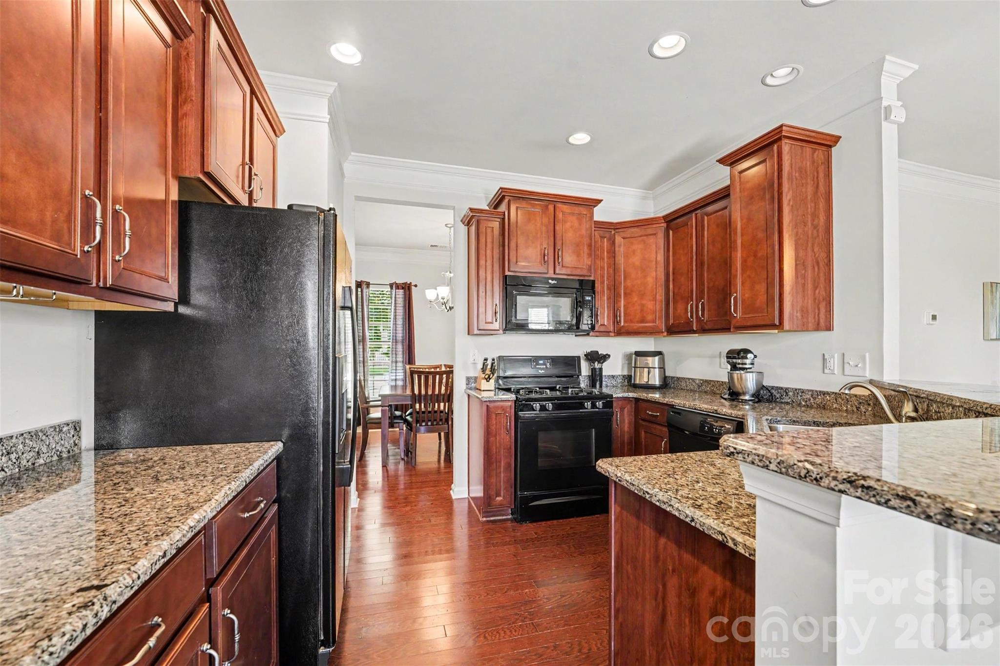 Curtis Pond - Residential