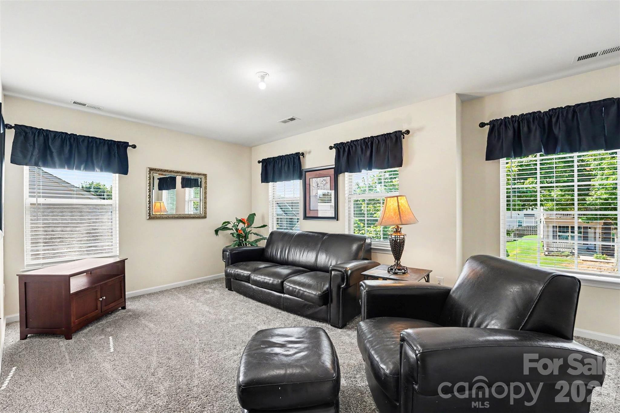 Curtis Pond - Residential