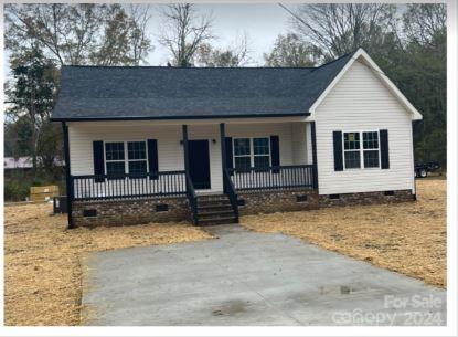 New Construction! 3bd 2bth Single Family Home. New Construction 
London Modified Model