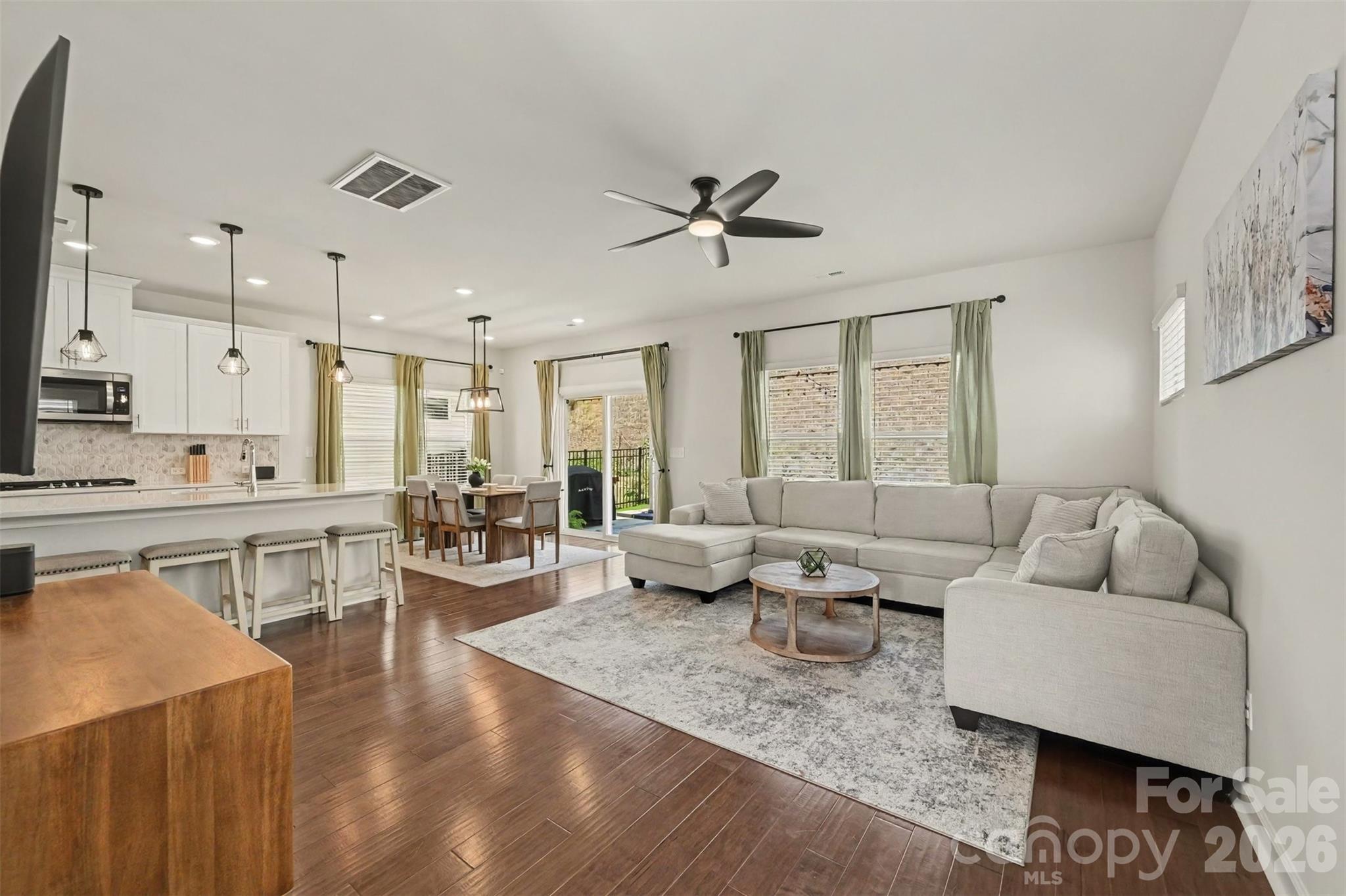 Anniston Chase - Residential