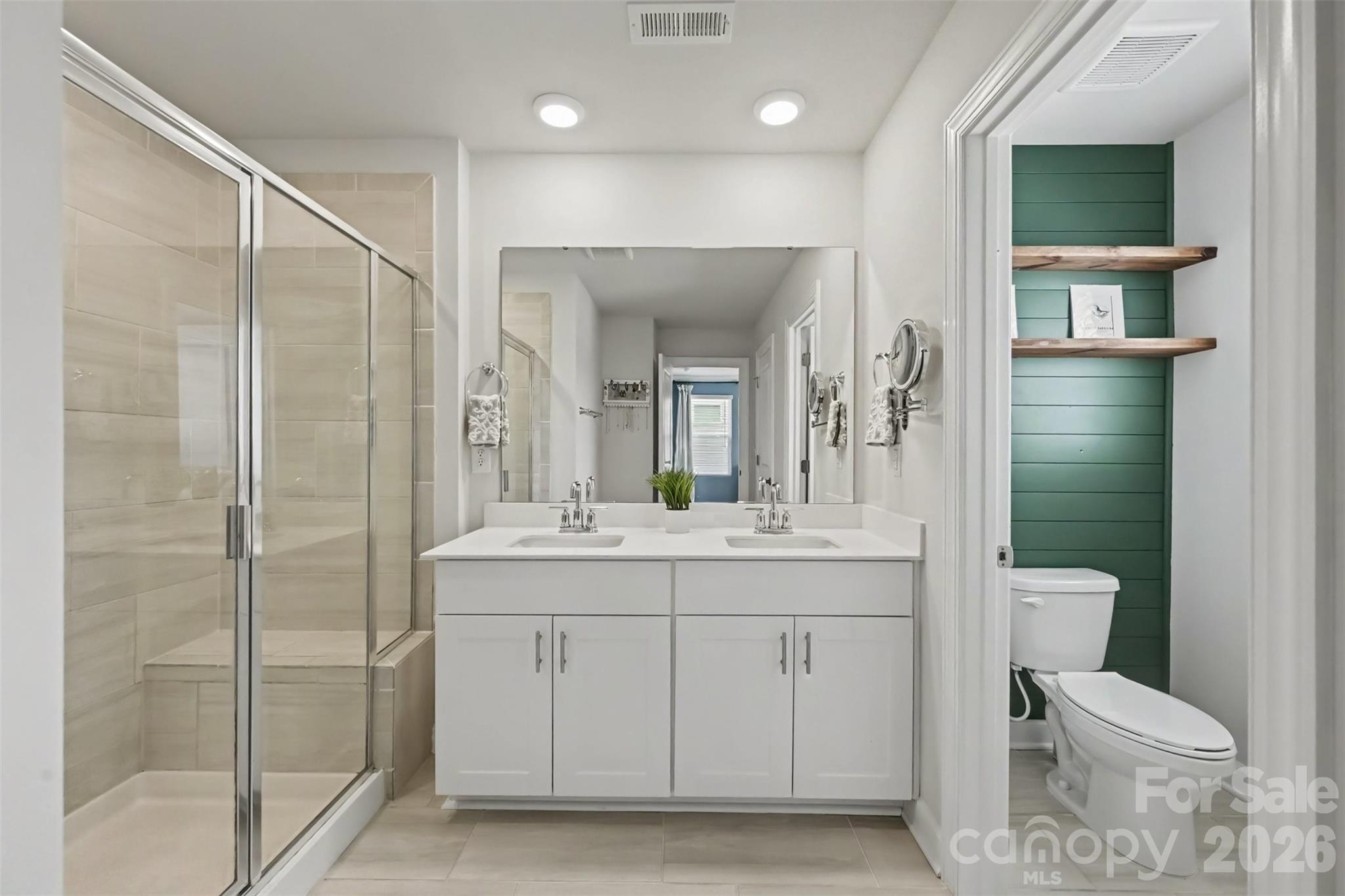 Anniston Chase - Residential