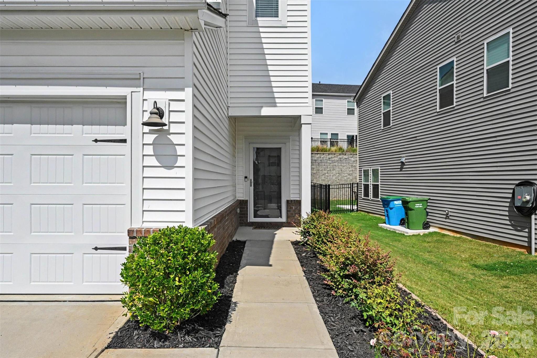 Anniston Chase - Residential