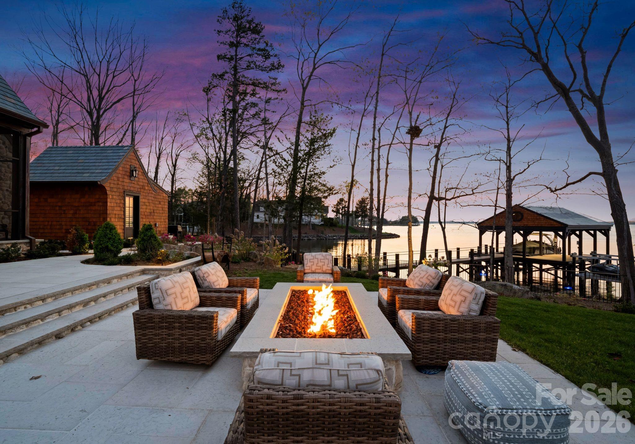 Pointe Regatta - Residential