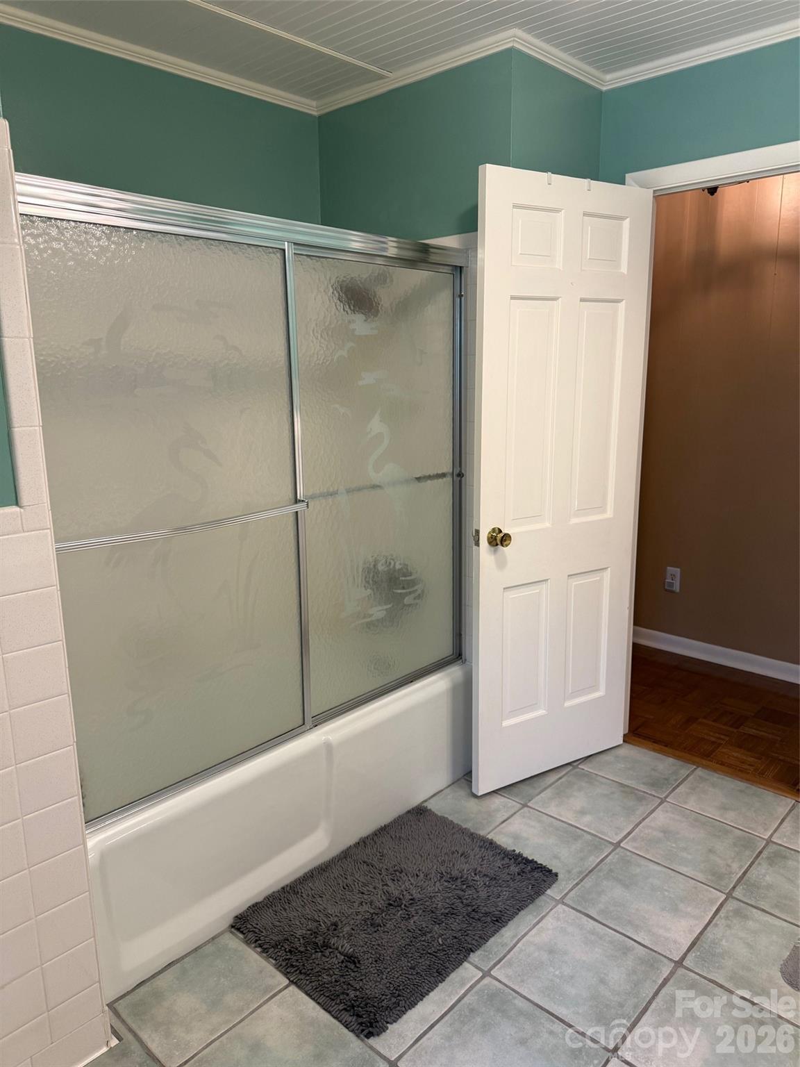 Edgebrook - Residential