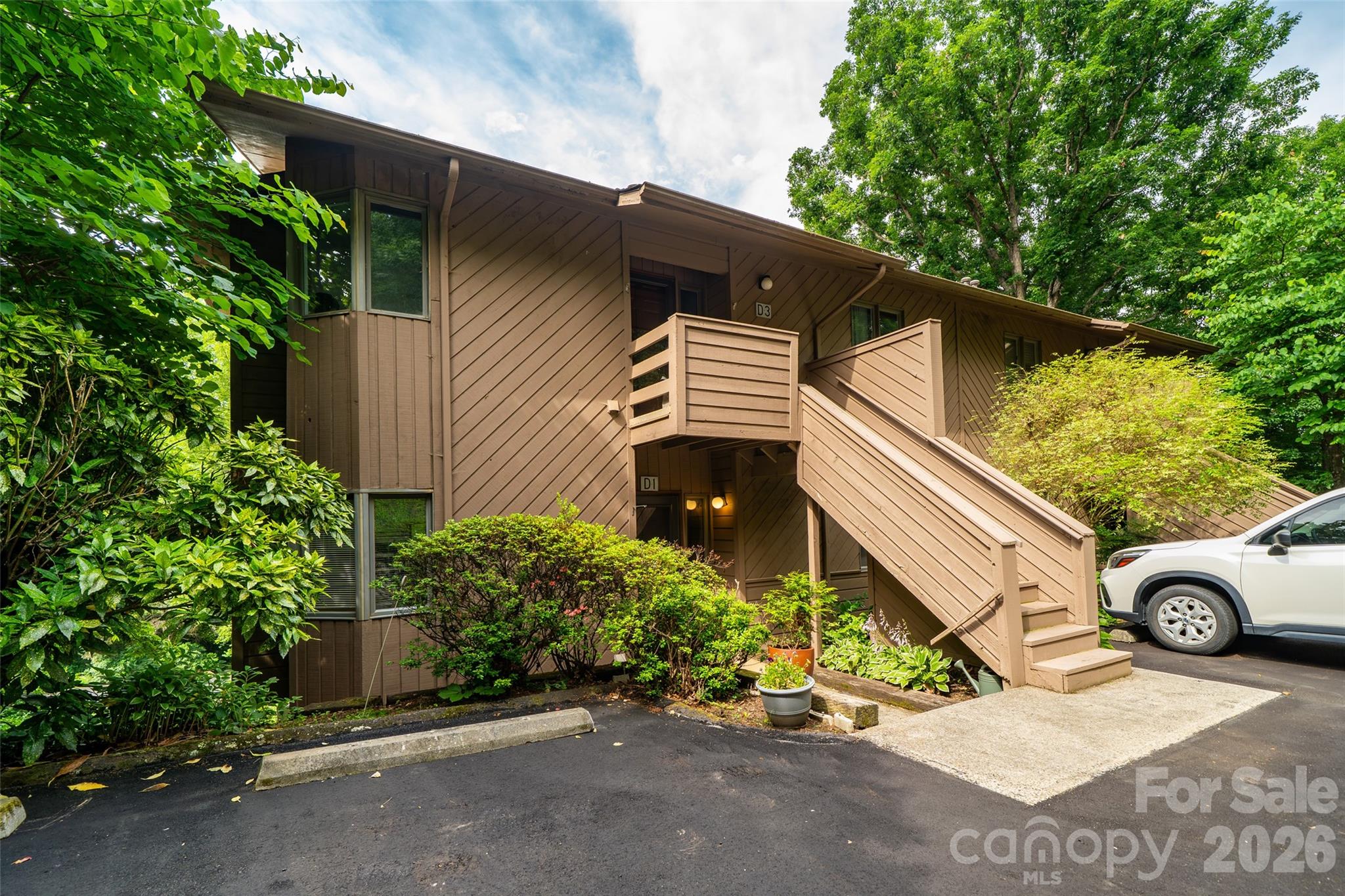 Pine Cliff Condominiums - Residential