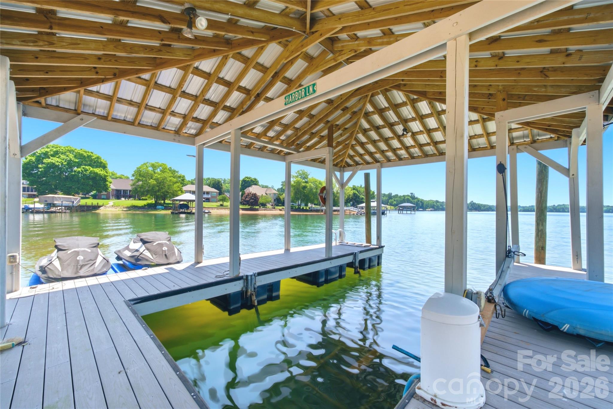 Colony Harbor - Residential