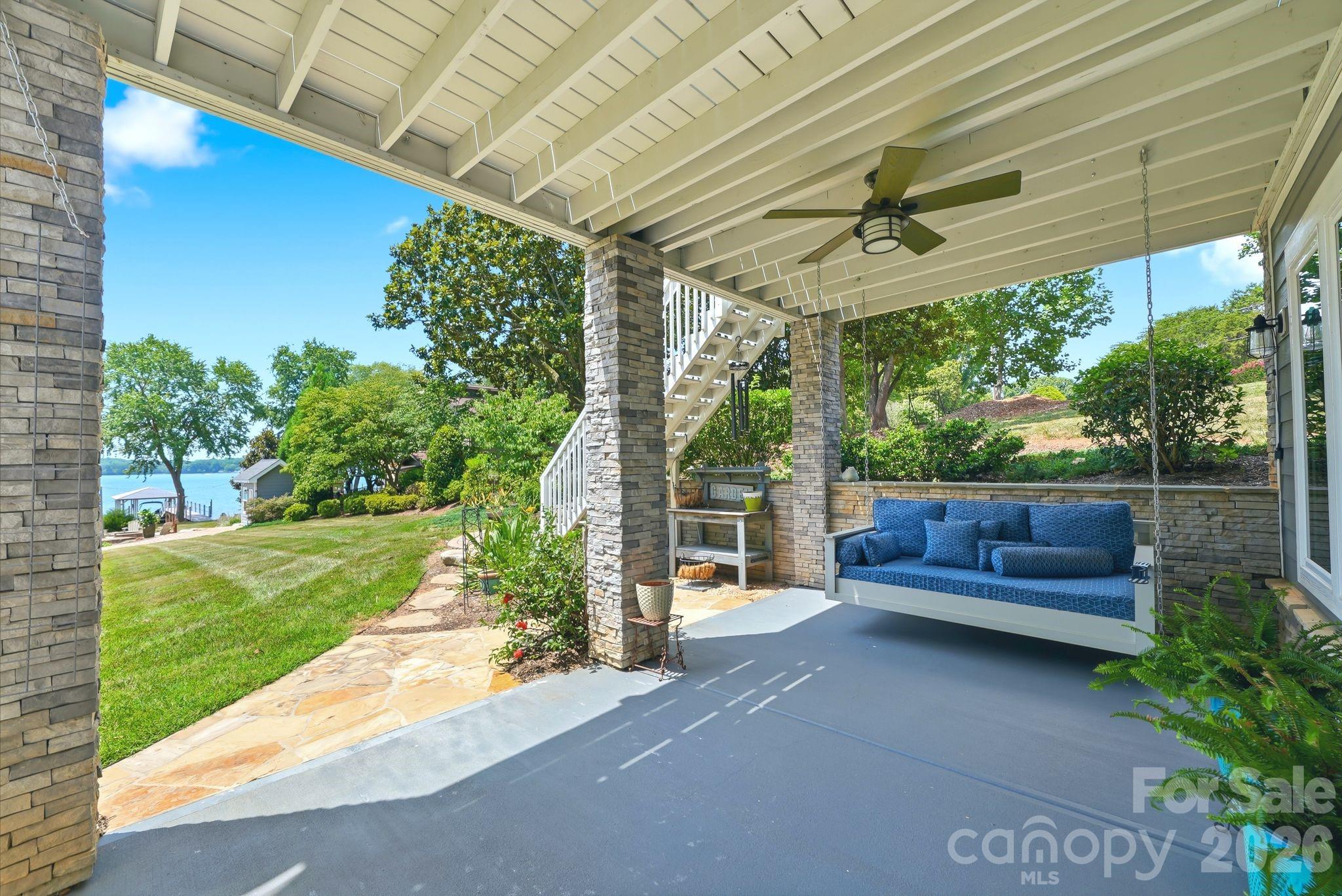 Colony Harbor - Residential