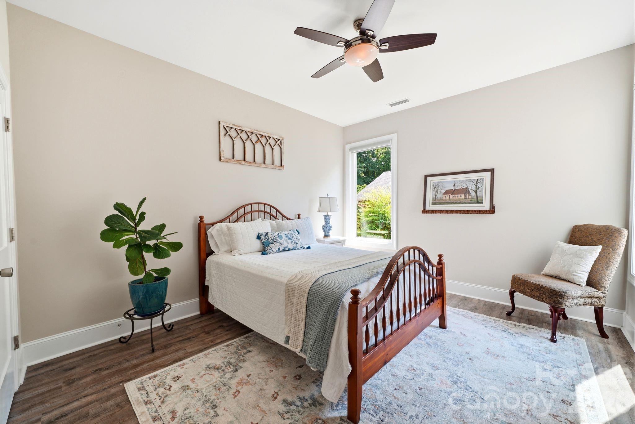 Colony Harbor - Residential